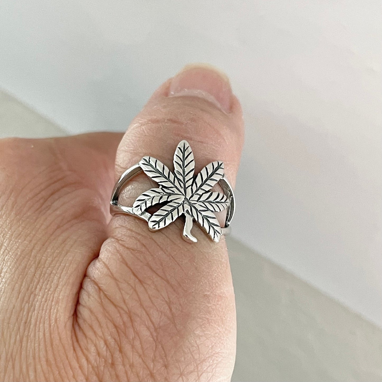 Sterling silver large marijuana Ring, cannabis leaf ring, promise ring, weed leaf ring, silver ring, marijuana ring, cannabis silver ring