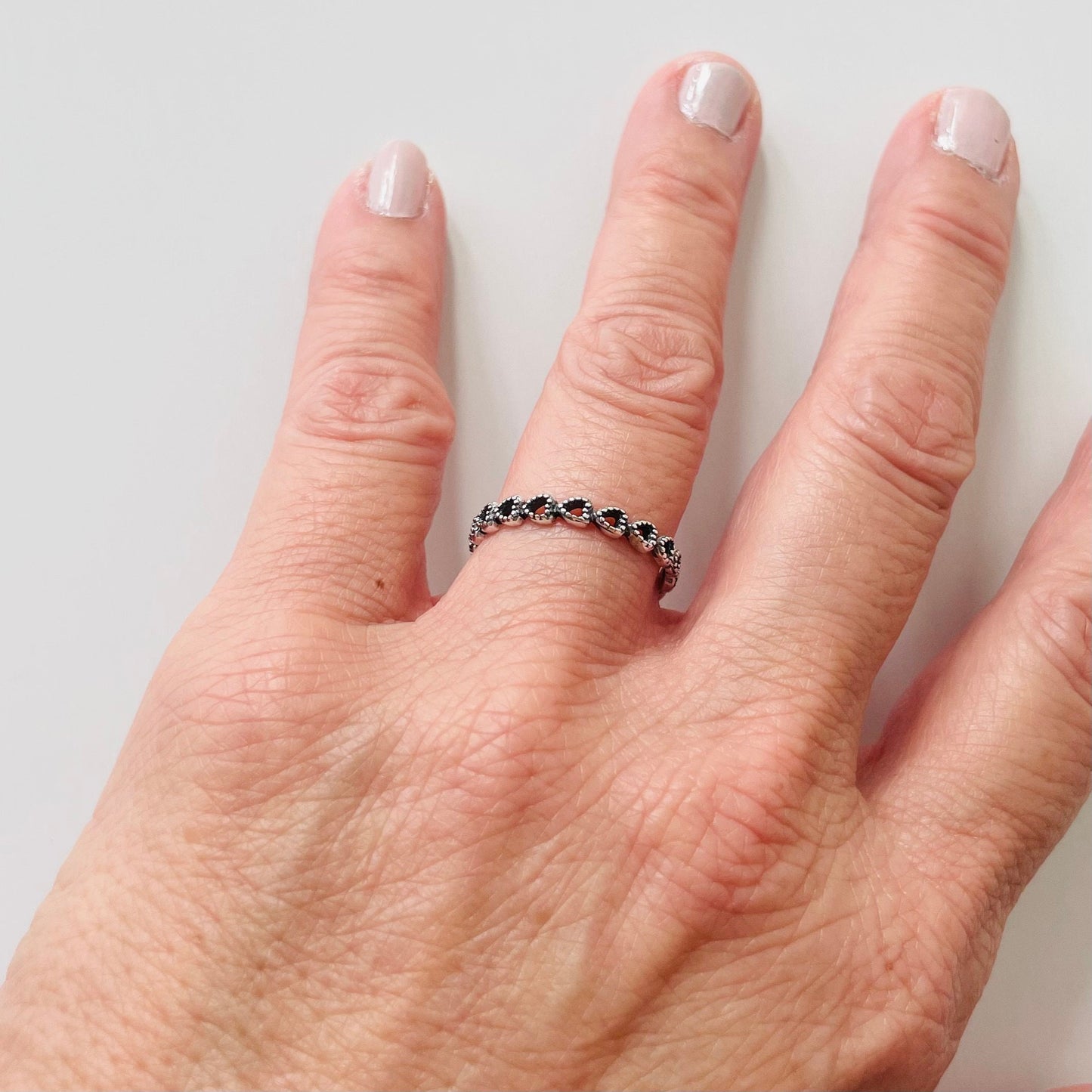 Sterling Silver Dainty Endless Hearts Band, Promise Silver Heart Ring, Hearts Love Band, Dainty Heart Ring, Promise Ring, Stackable Ring