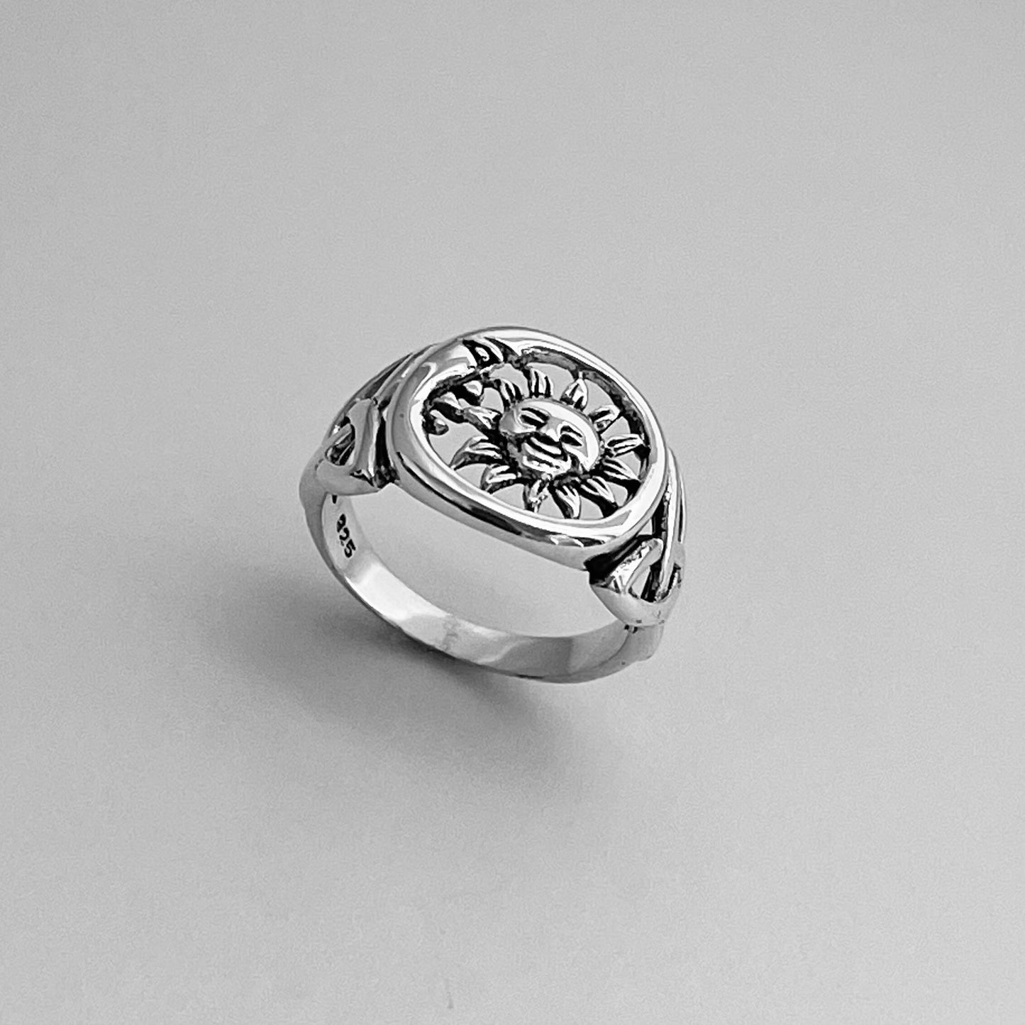 Sterling Silver Sun and Moon Large Unisex Ring, Celtic Sun Ring, Moon Celtic Ring, Celestial Ring, Promise Sun Ring, Sky Ring, Sunshine Ring
