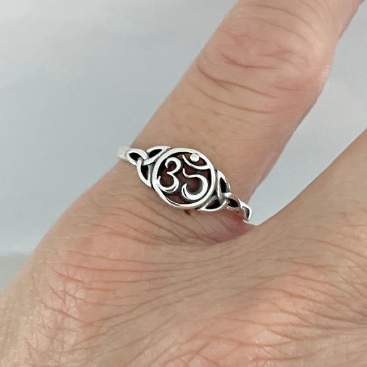 Sterling Silver Om Celtic Ring: Yoga Jewelry