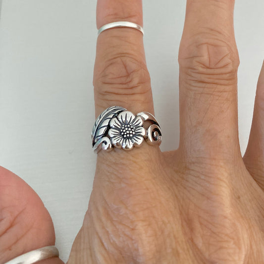 Sterling Silver Sunflower Ring with Leaf: Boho Floral Statement
