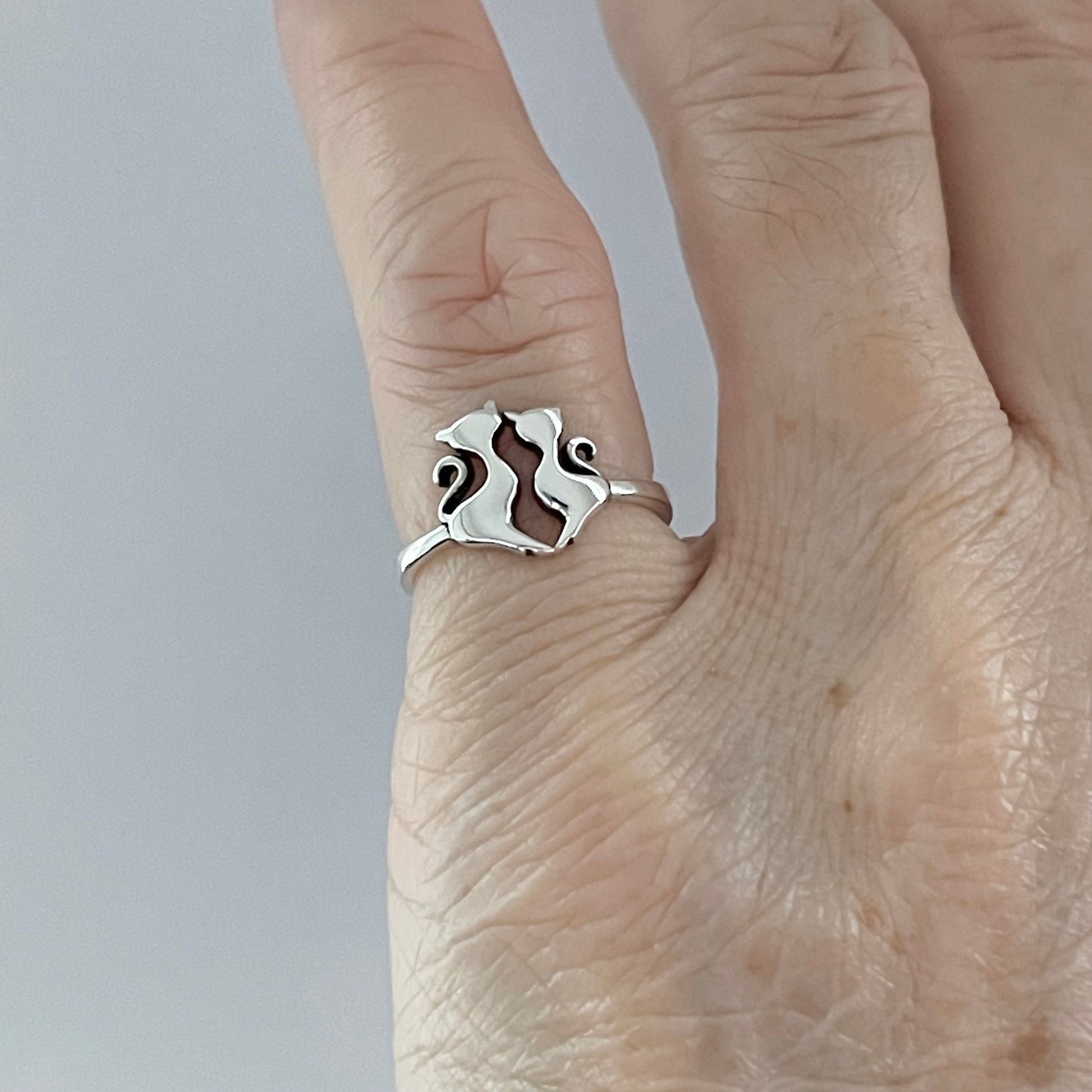 Sterling Silver Cats Ring, Mother Daughter Cats Ring, Father Daughter or Son Cats Ring, Cats Lover Ring, Kitty Ring, Silver Cats Ring