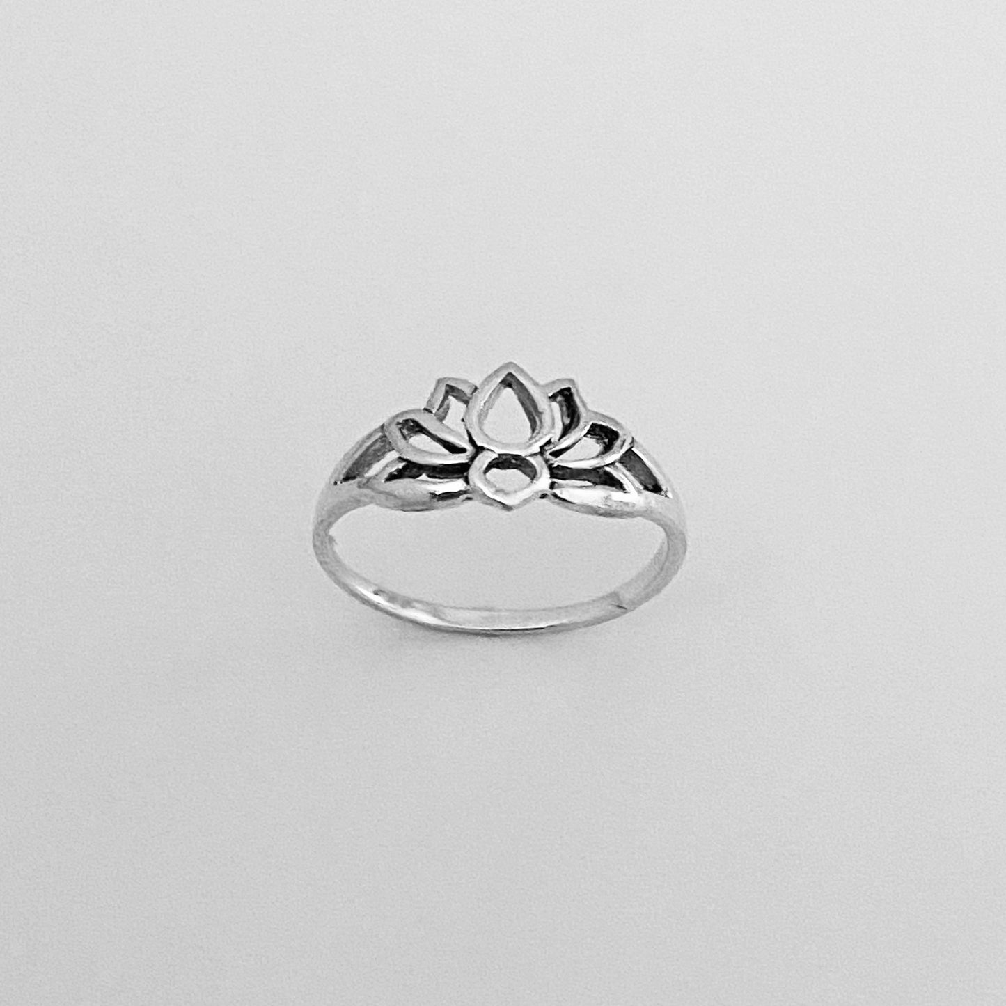 Sterling Silver Small Lotus Flower Ring, Silver Flower Ring, Promise Lotus Ring, Silver Love Ring, Dainty Flower Ring, Yoga Ring, Boho Ring,