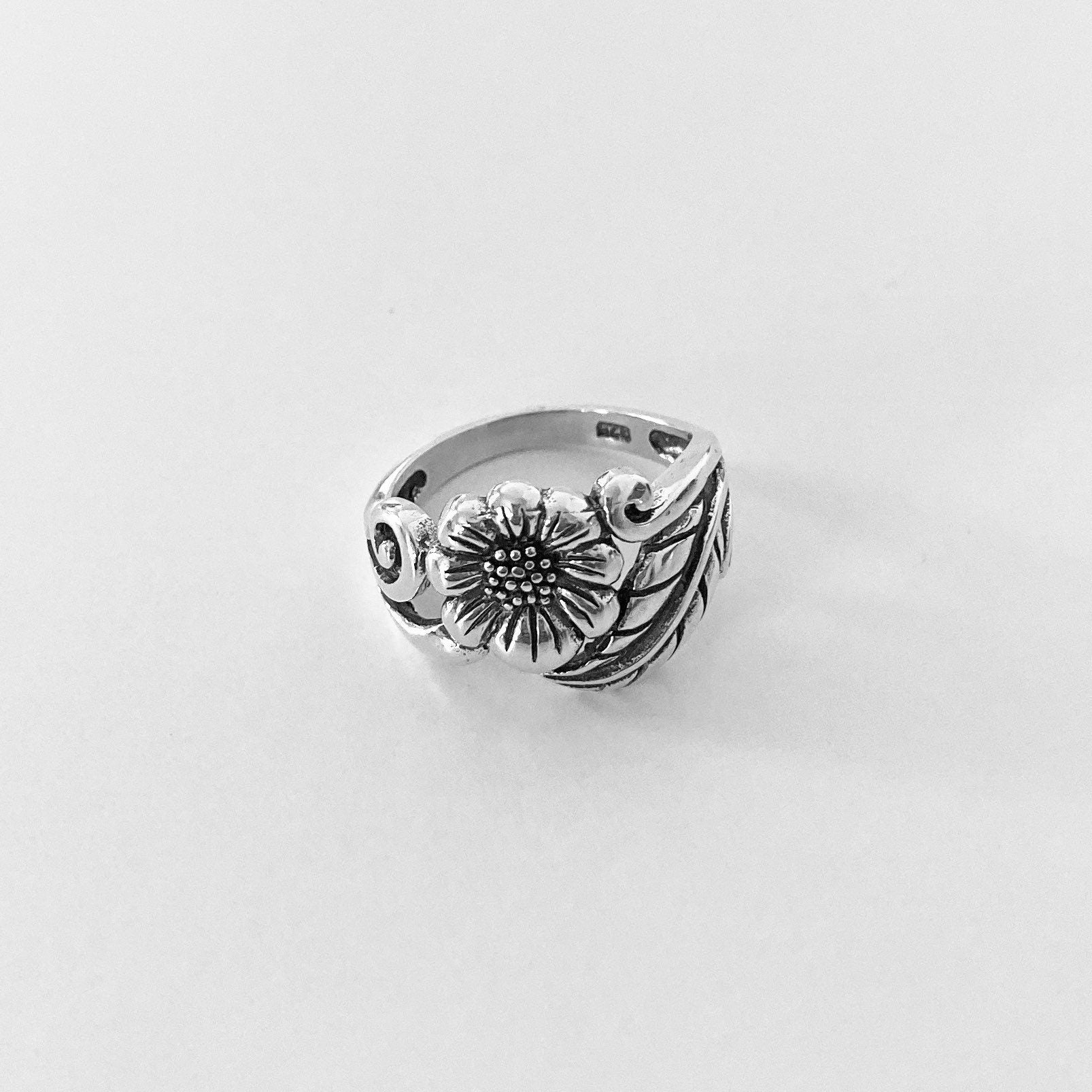 Sterling Silver Large Sunflower Ring with Leaf, Silver Boho Ring, Silver Sunflower Ring, Large Ring, Flower Ring, Large Floral Ring