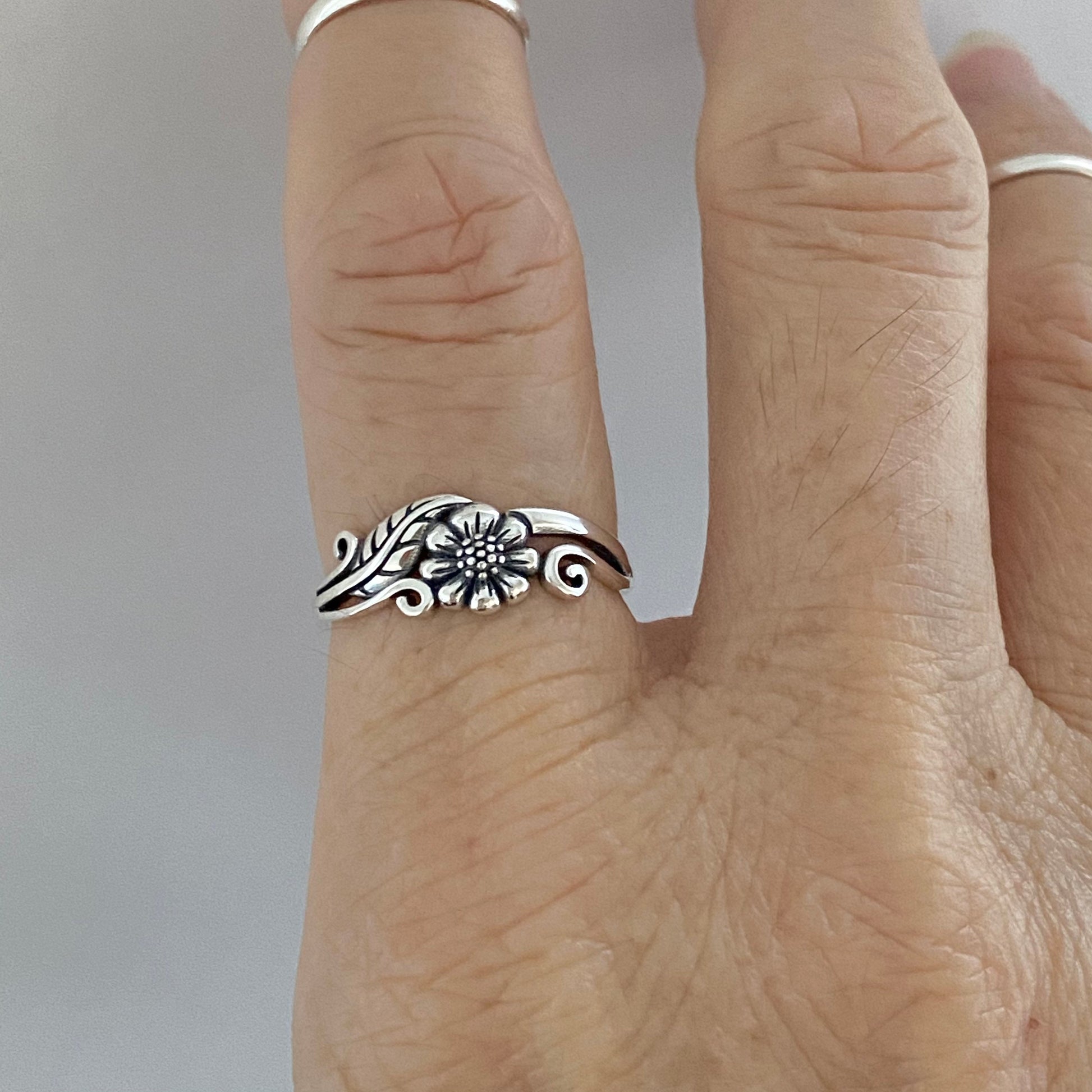 Small Sunflower Sterling Silver Thin Band Ring, Leaf and Swirly Ring, Flower Ring, Dainty Ring, Sunshine Ring, Floral Ring, Sunflower Ring.