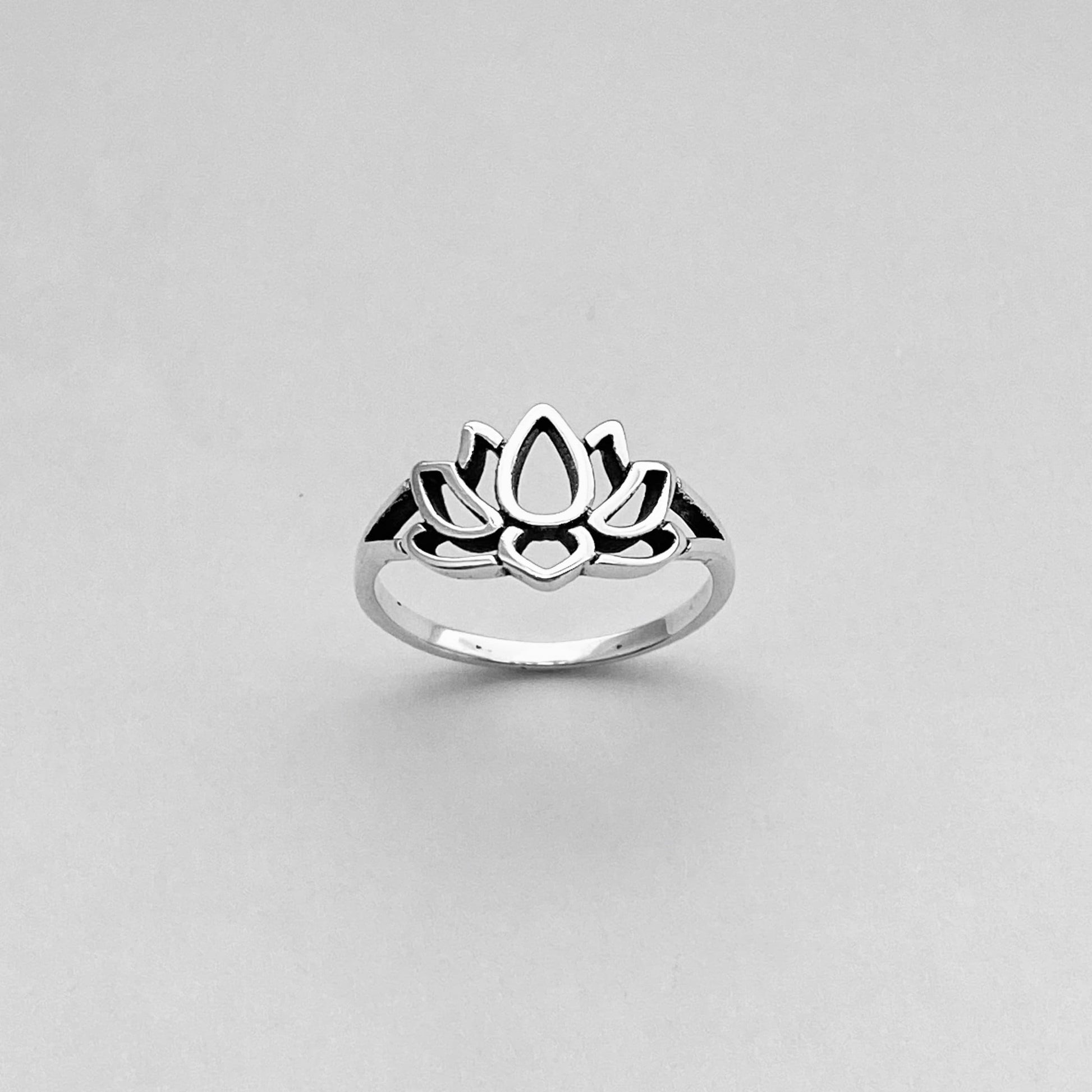 Sterling Silver Small Lotus Flower Ring, Silver Flower Ring, Promise Lotus Ring, Silver Love Ring, Dainty Flower Ring, Yoga Ring, Boho Ring,