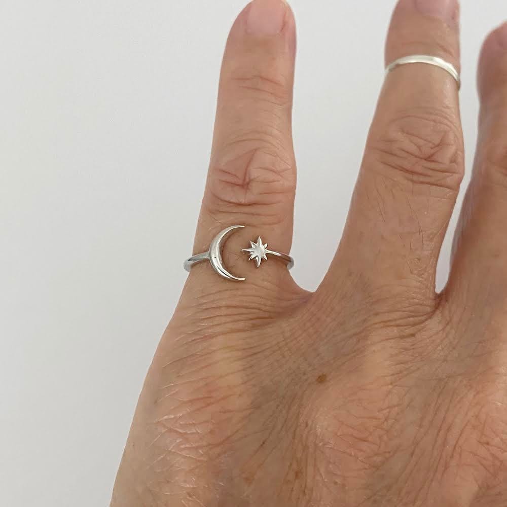 Sterling Silver Star and Moon Ring, Crescent Moon Ring, Twinkle Star Ring, Toe Ring, Dainty Ring, Moon Ring, Promise Toe Ring, Silver Ring.