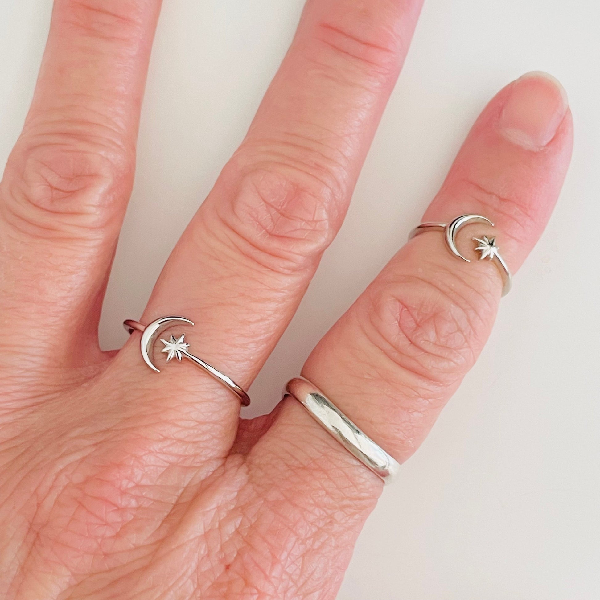 Sterling Silver Moon and Star Toe Ring, Crescent Moon Toe Ring, Twinkle Star Toe Ring, Dainty Star Toe Ring, Moon Toe Ring, Silver Toe Ring.