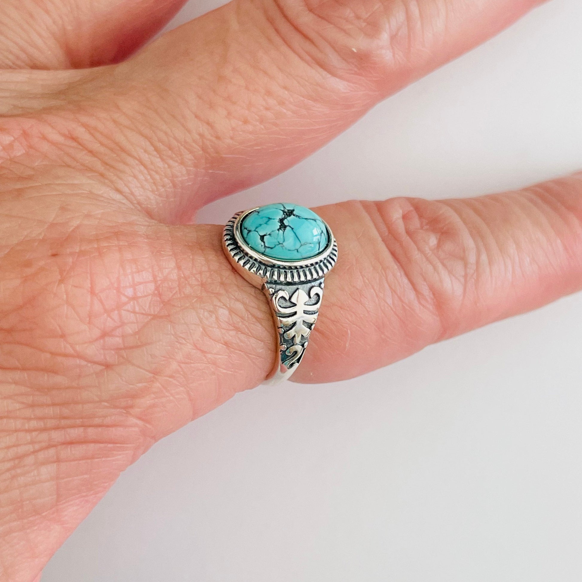 Sterling Silver Raw Turquoise Ring, Promise Silver Ring, Love Ring, Statement Ring, Silver Turquoise Ring, Bail Style Ring, Turquoise Ring.