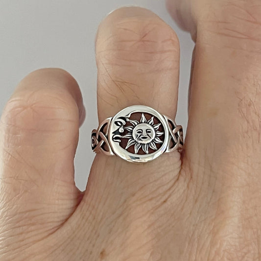 Unisex Sterling Silver Sun and Moon Celtic Ring