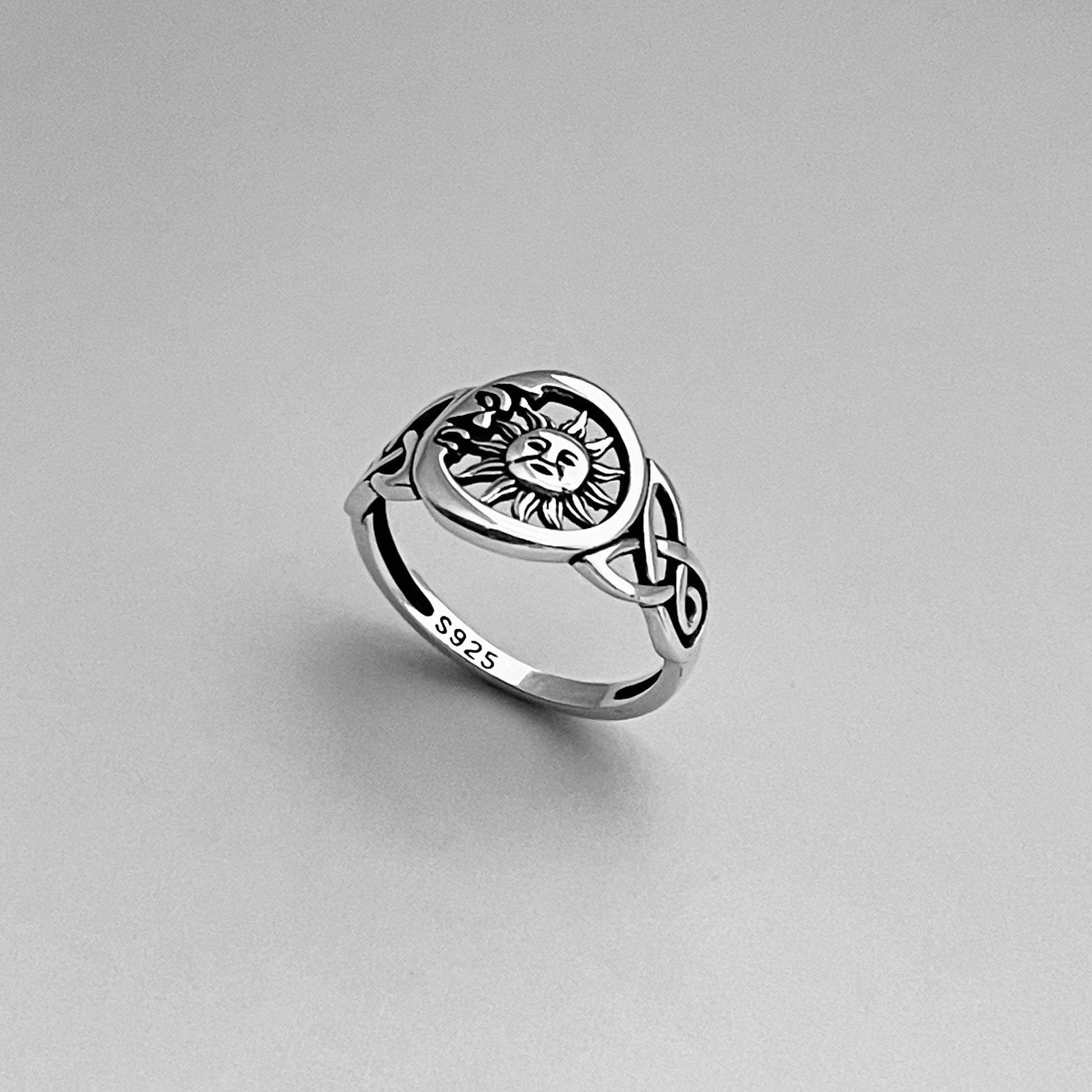 Unisex Sterling Silver Sun and Moon Celtic Ring