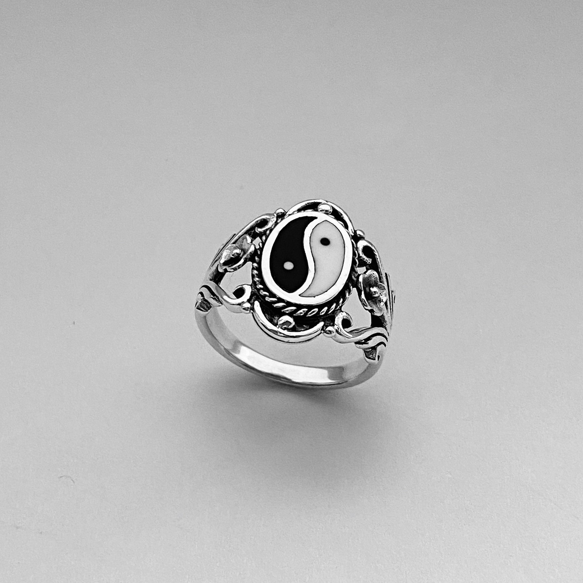 Sterling Silver Oval Yin and Yang Ring, Yoga Ring, Silver Flowers Ring, Silver Yin and Yang Ring, Stone Ring, Promise Ring, Silver Ring.