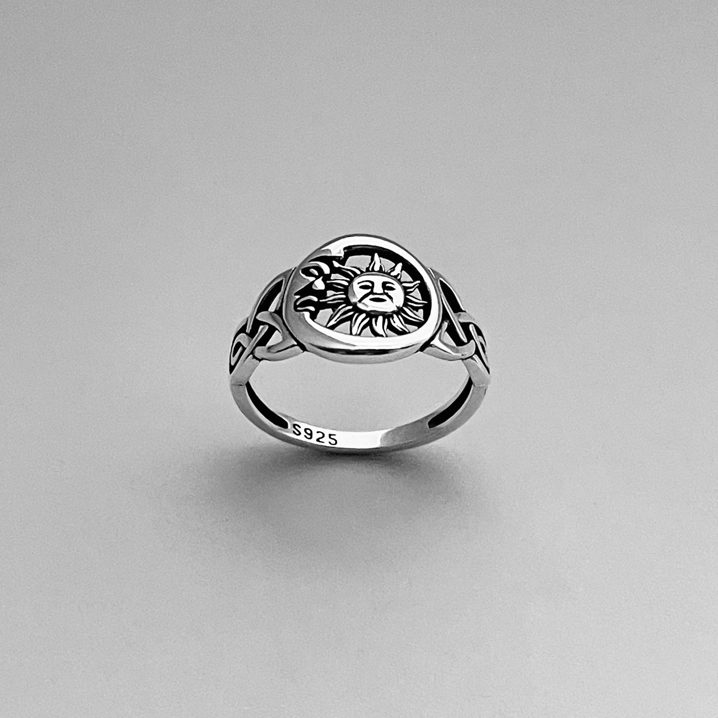 Unisex Sterling Silver Sun and Moon Celtic Ring