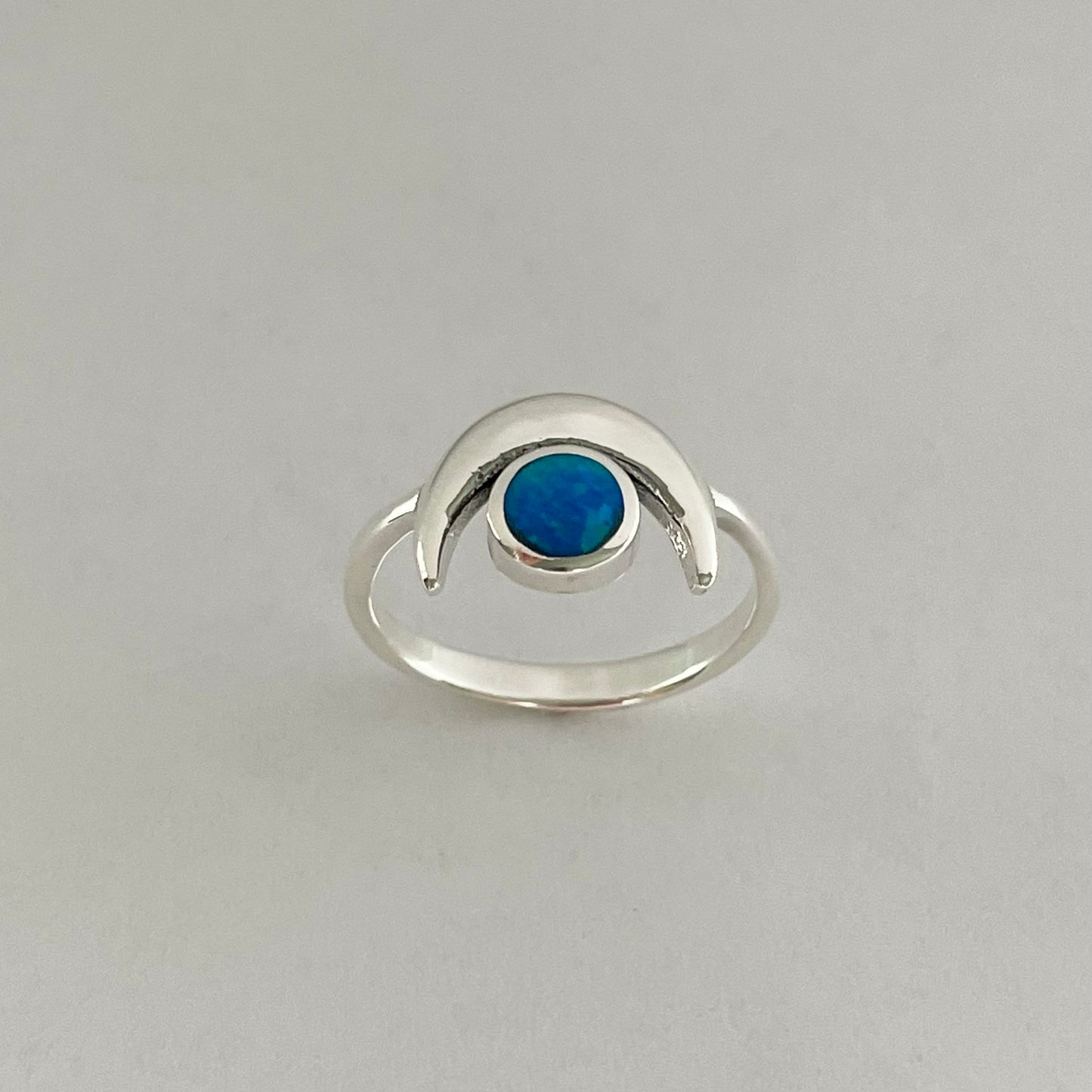 Sterling Silver Full Moon White or Blue Opal Ring, Celestial Silver Ring, White Opal Moon Ring, Blue Opal Moon Ring, Silver Statement Ring