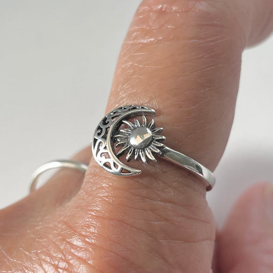 Filigree Moon and Sun Sterling Silver Ring: Celestial Toe Ring
