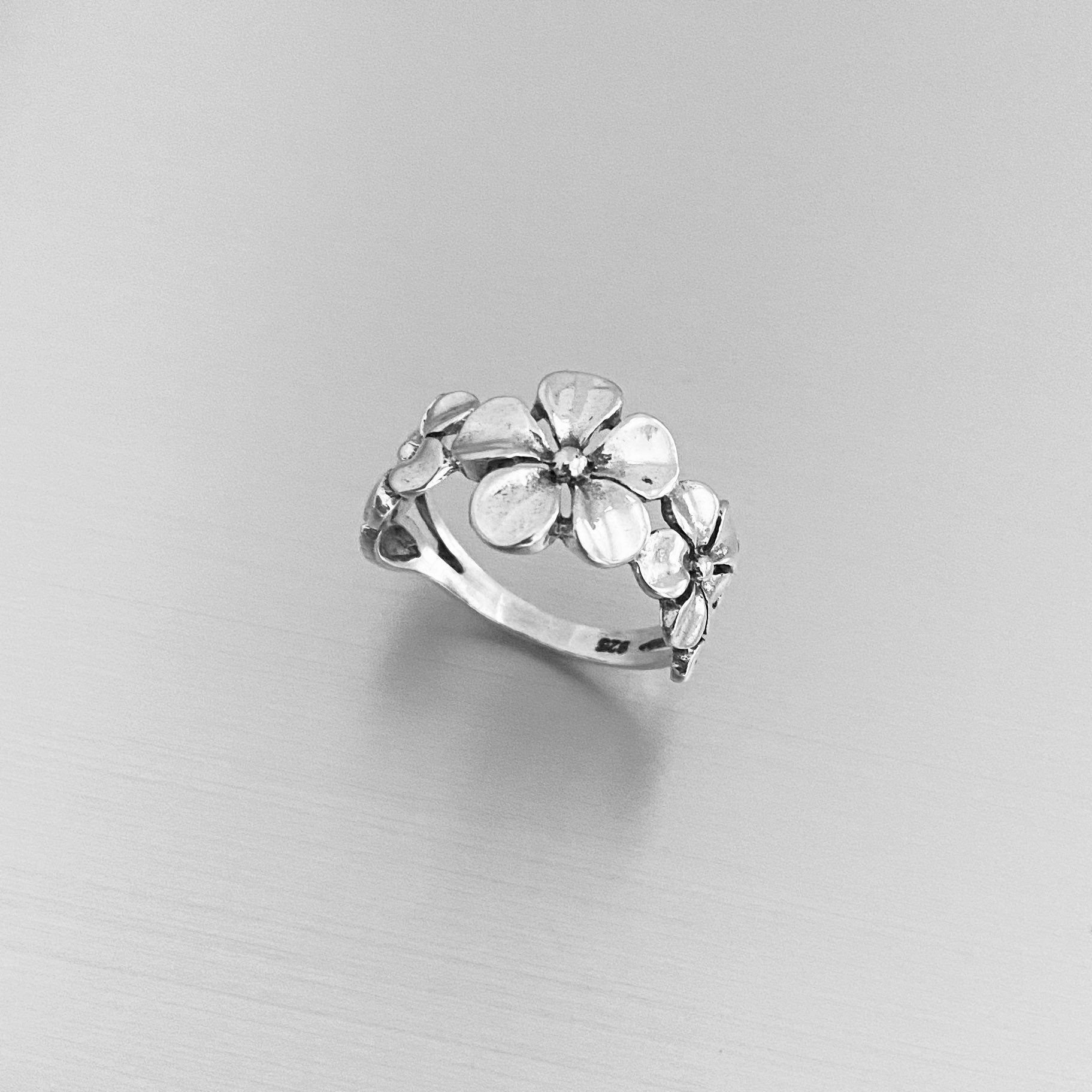 Beautiful Sterling Silver Three Plumeria Flower with Leaf, Hawaii, Silver, Statement, Love, Floral Ring