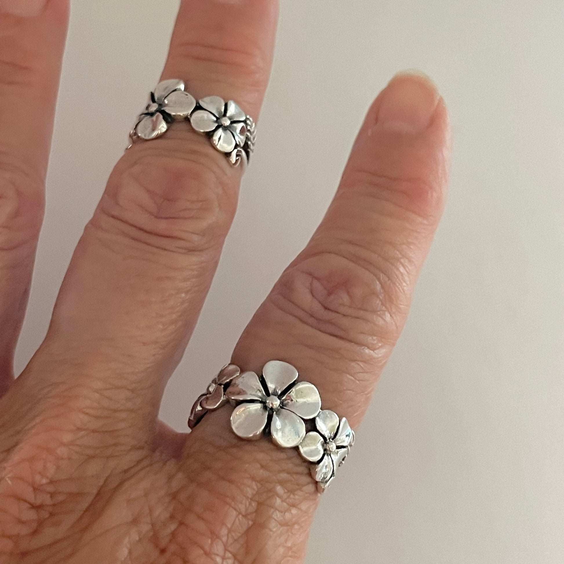 Beautiful Sterling Silver Three Plumeria Flower with Leaf, Hawaii, Silver, Statement, Love, Floral Ring