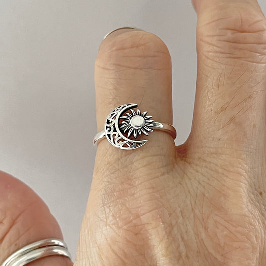 Filigree Crescent Moon Sun Sterling Silver Ring, Silver Sunflower Ring, Sun Ring, Filigree Ring, Moon Ring, Celestial Ring, Sun Promise Ring