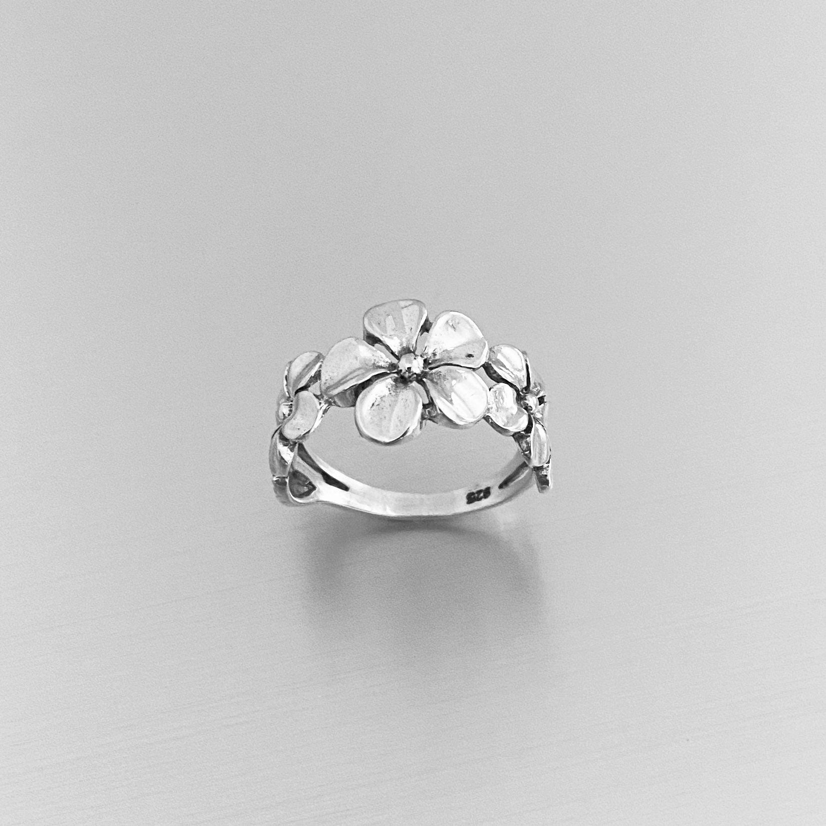 Beautiful Sterling Silver Three Plumeria Flower with Leaf, Hawaii, Silver, Statement, Love, Floral Ring