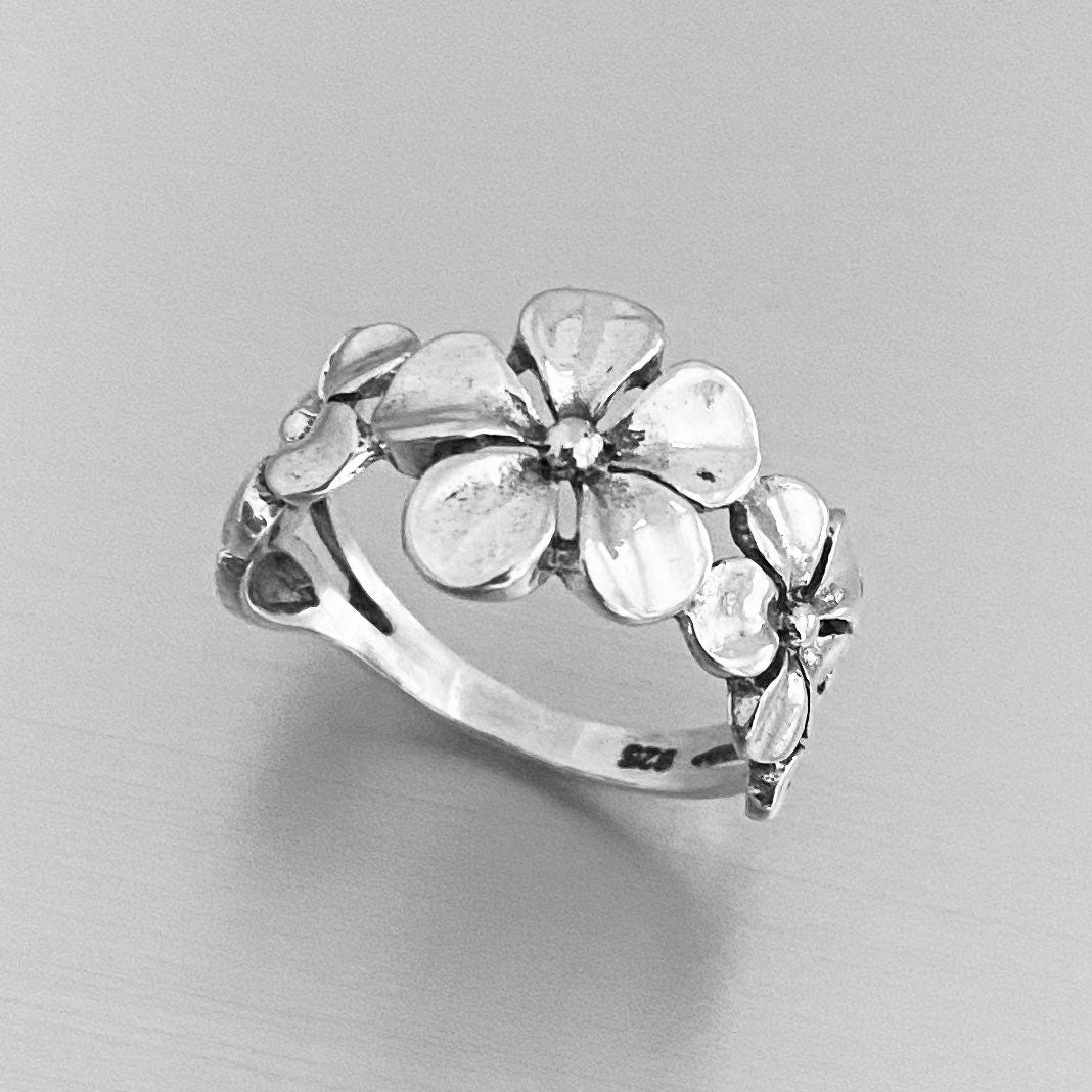 Beautiful Sterling Silver Three Plumeria Flower with Leaf, Hawaii, Silver, Statement, Love, Floral Ring