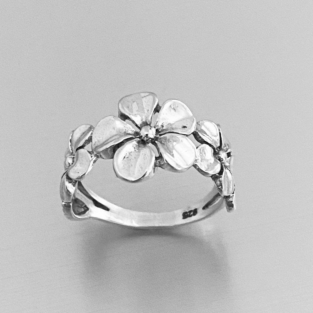 Beautiful Sterling Silver Three Plumeria Flower with Leaf, Hawaii, Silver, Statement, Love, Floral Ring