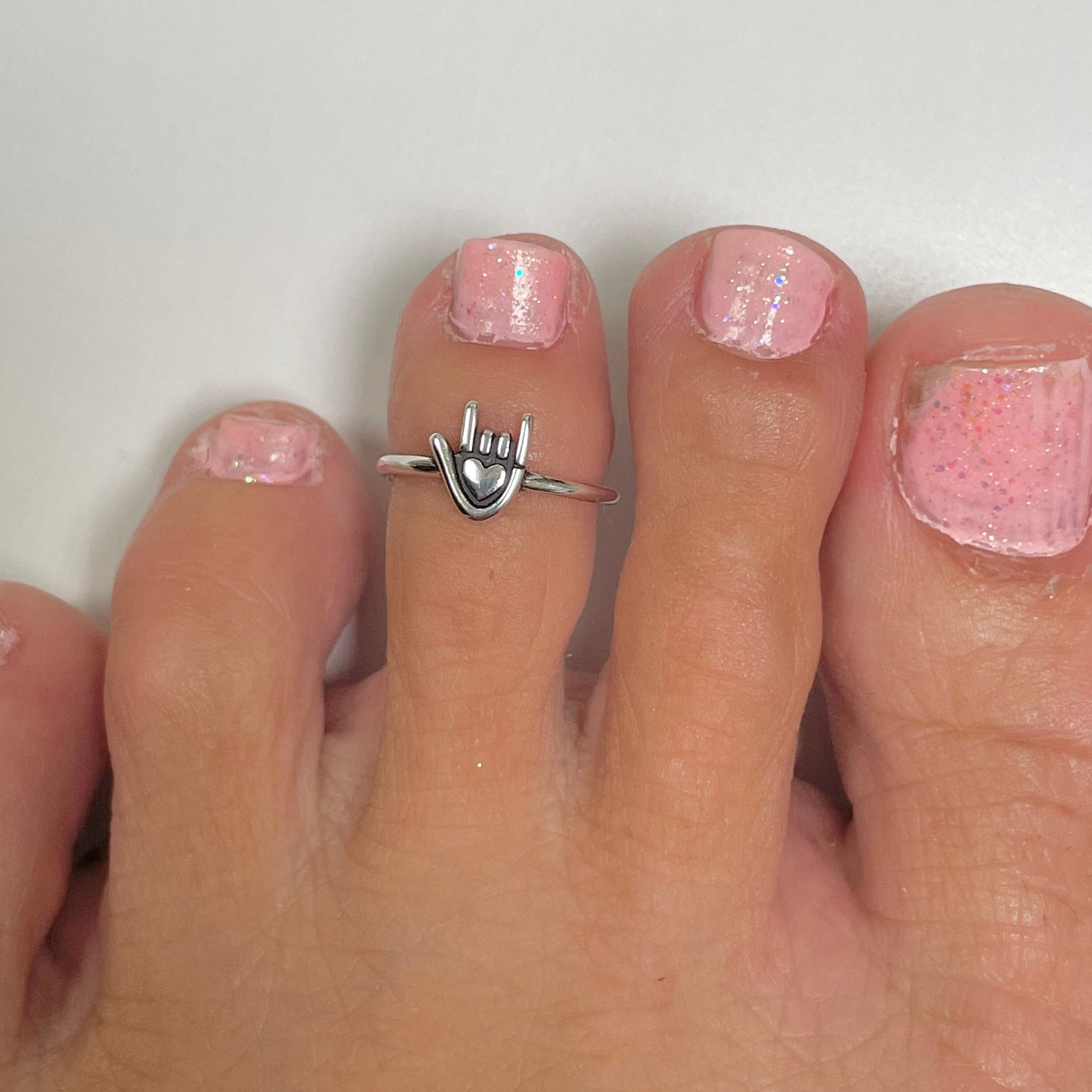 Sterling Silver 'I Love You' Sign Toe Ring: Oxidized Heart Detail