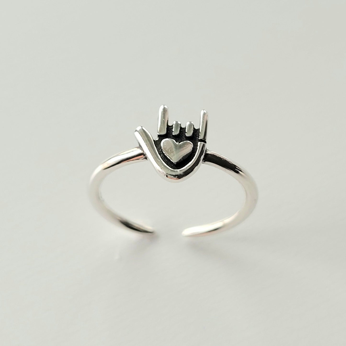 Sterling Silver 'I Love You' Sign Toe Ring: Oxidized Heart Detail