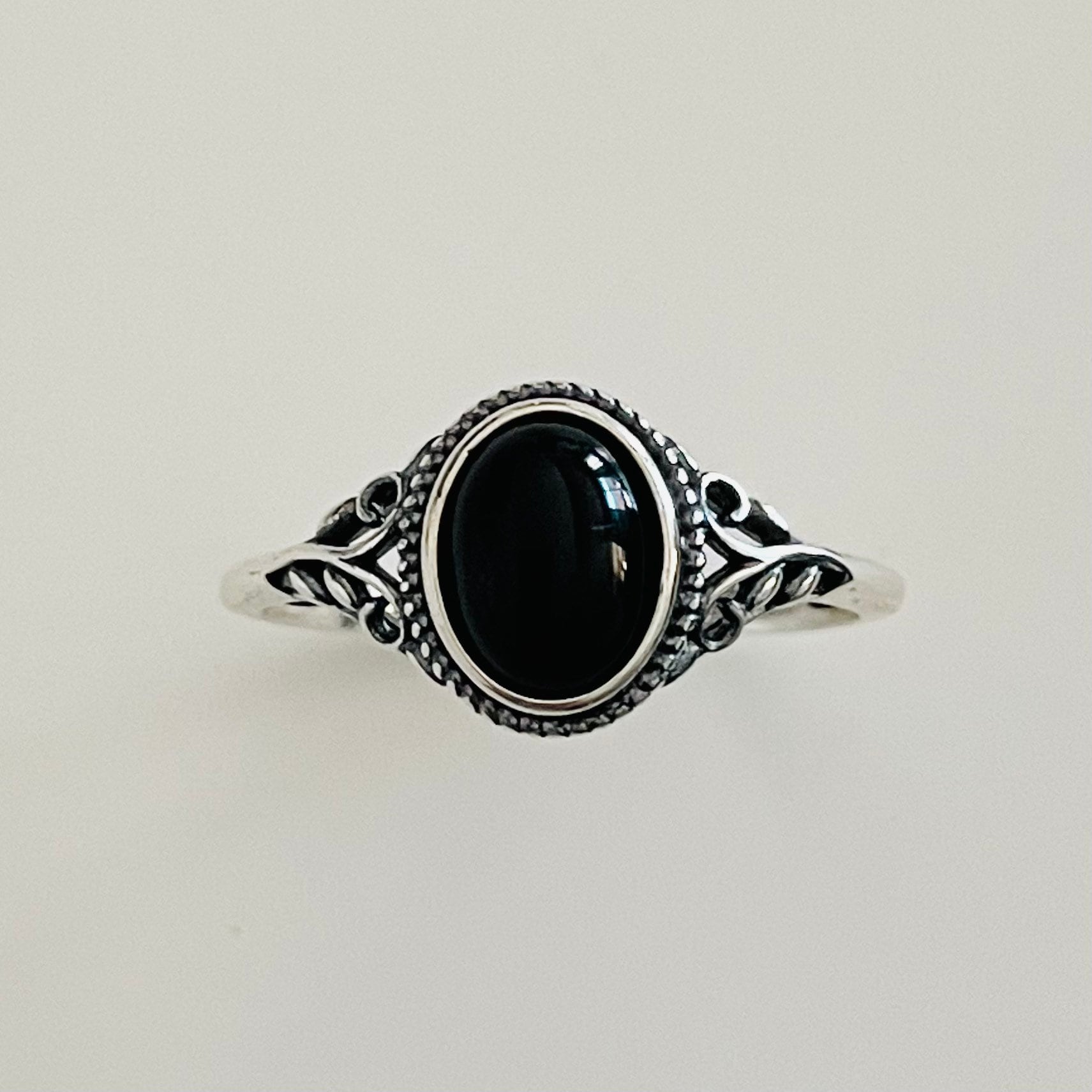 Sterling Silver Vintage Black Agate or Blue Opal Filigree Ring, Swirl Ring, Silver Ring, Black Onyx Ring, Love Ring, Opal Ring, Wedding Ring