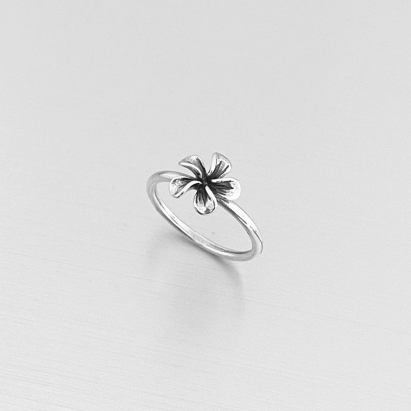 Sterling Silver Dainty Plumeria Flower, Silver Flower Ring, Hawaii Flower Ring, Promise Flower Ring, Silver Plumeria Ring, Statement Ring