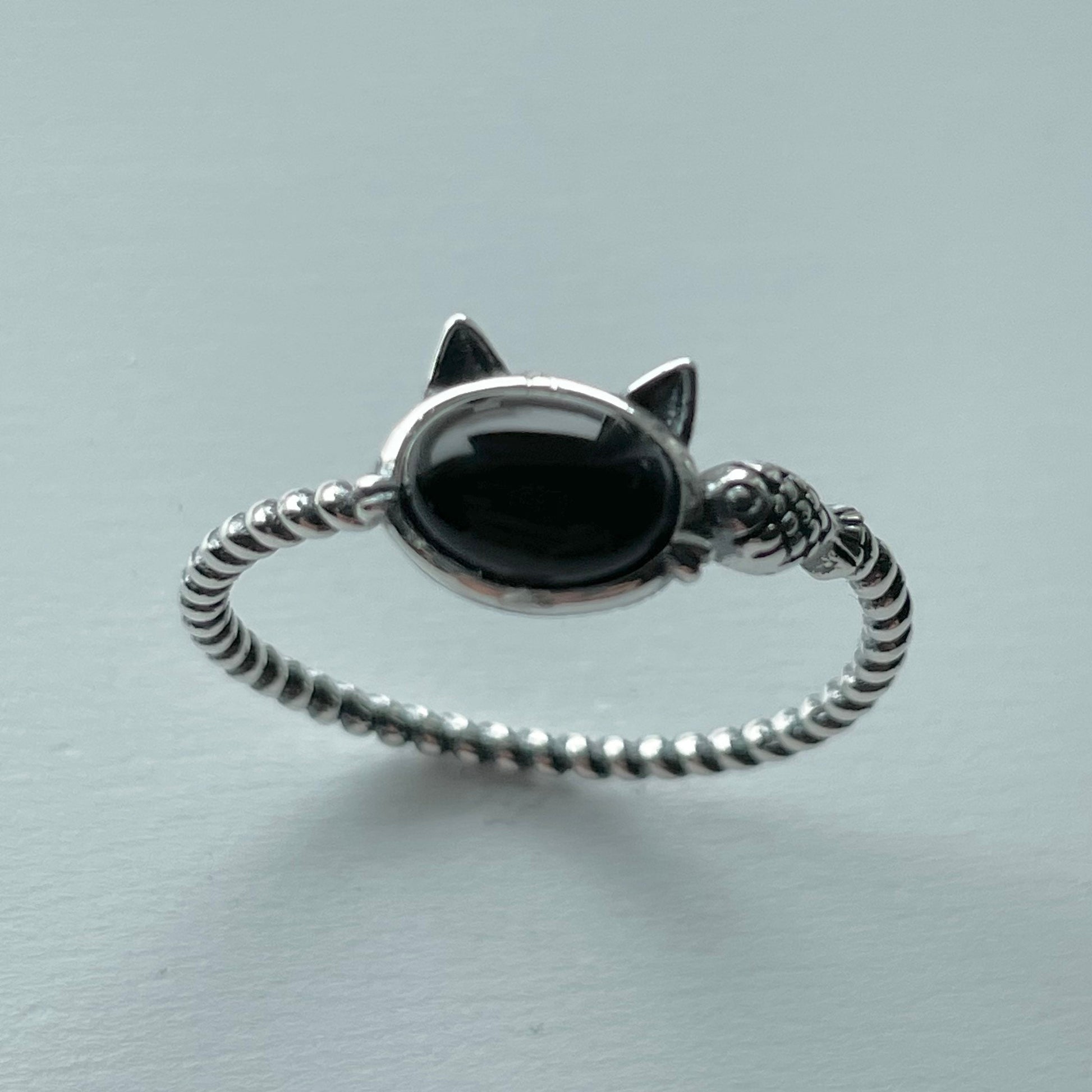 Sterling Silver Black Agate Cat & Fish Rope Ring - Oxidized Animal Jewelry