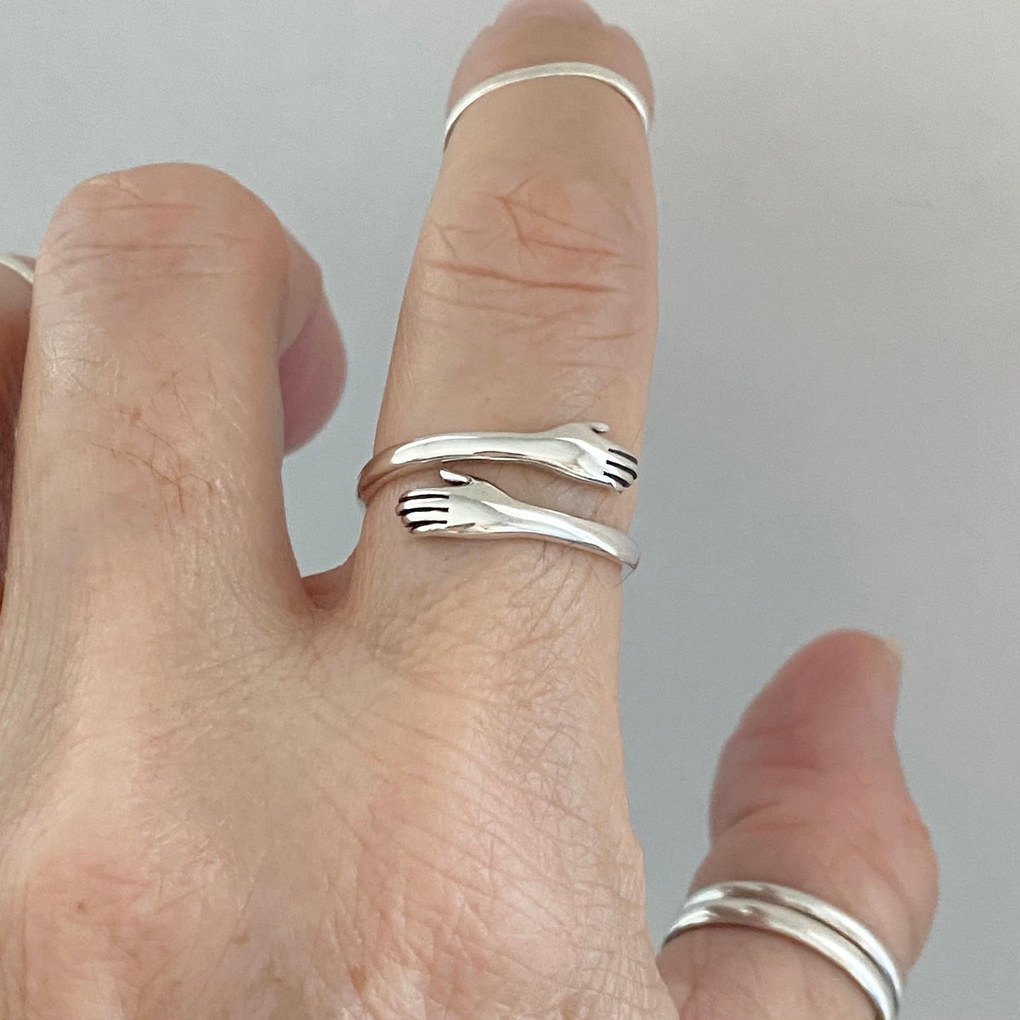 Sterling Silver Hugging Ring, Silver Hug Ring, Promise Love Ring, Friendship Hug Ring, Delicate Ring, Hand Ring, thinking of you Ring.