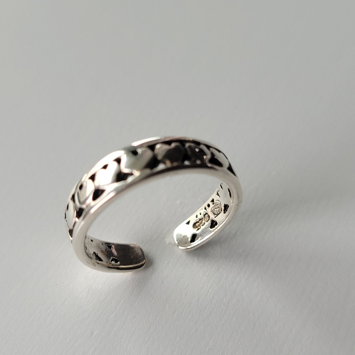 Sterling Silver Hearts Toe Ring: 925 Stamped Midi Ring
