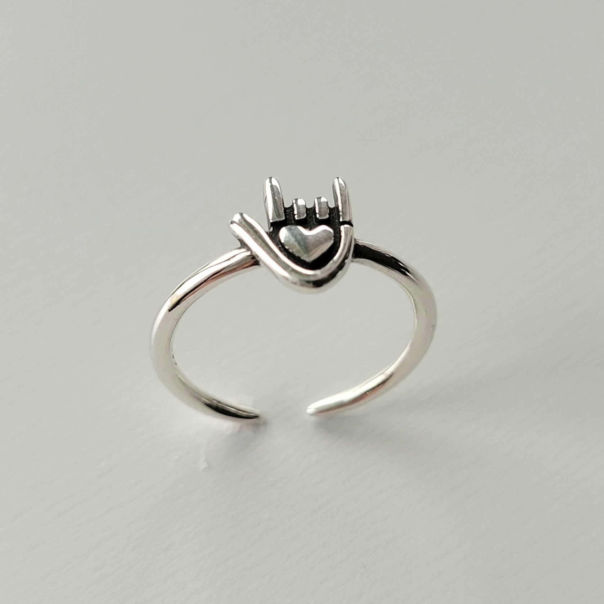 Sterling Silver 'I Love You' Sign Toe Ring: Oxidized Heart Detail