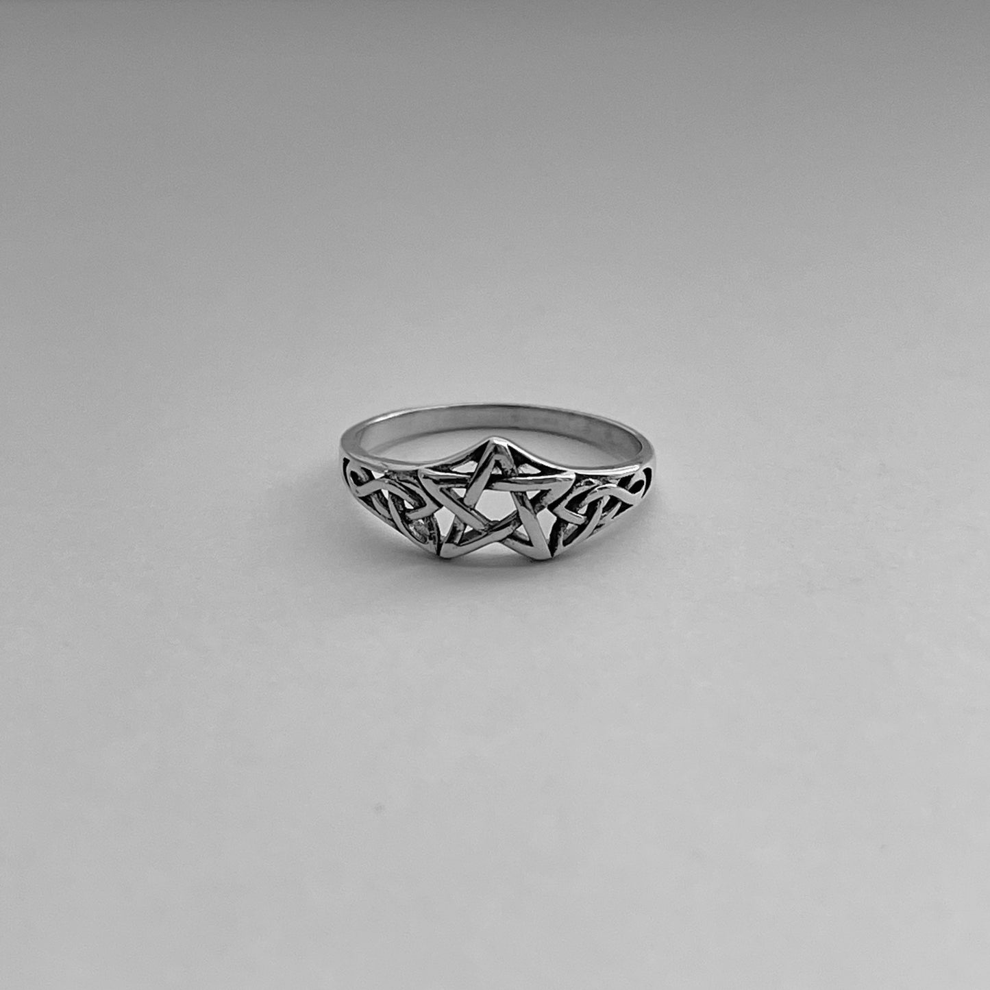 Sterling silver Star Celtic Knott Ring, Silver Celtic Band, Silver Star Band, Love Ring, Celtic Star Ring, Promise Ring, Statement Ring.