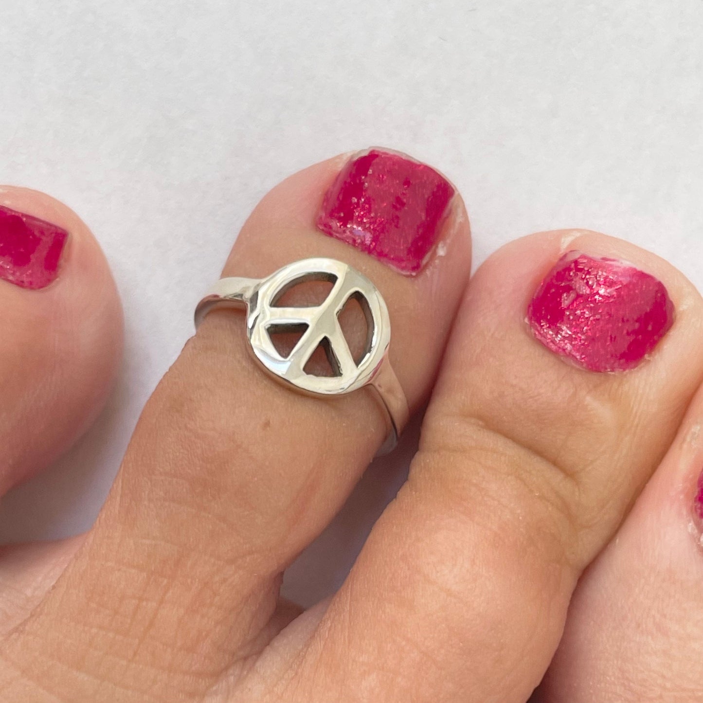 Peace Sign Sterling Silver Toe Ring, Hippie Toe Ring, Silver Toe Ring, Peace Toe Ring, Midi Ring, Statement Toe Ring