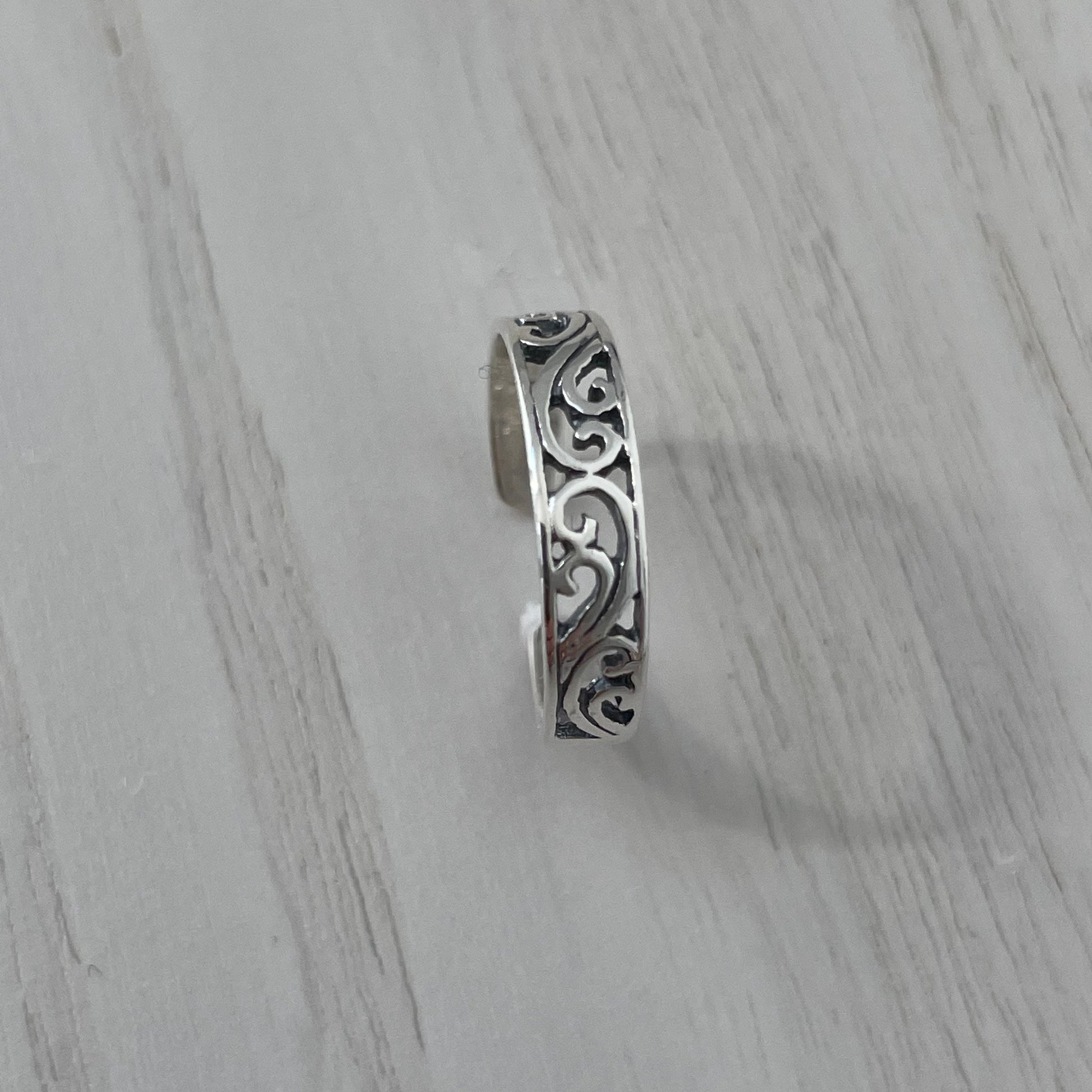 Sterling Silver Filigree Swirl Band Toe Ring - Boho Toe Band, Silver Mini Ring, Adjustable Ring or Toe, Swirls Toe Ring - Silver toe Band