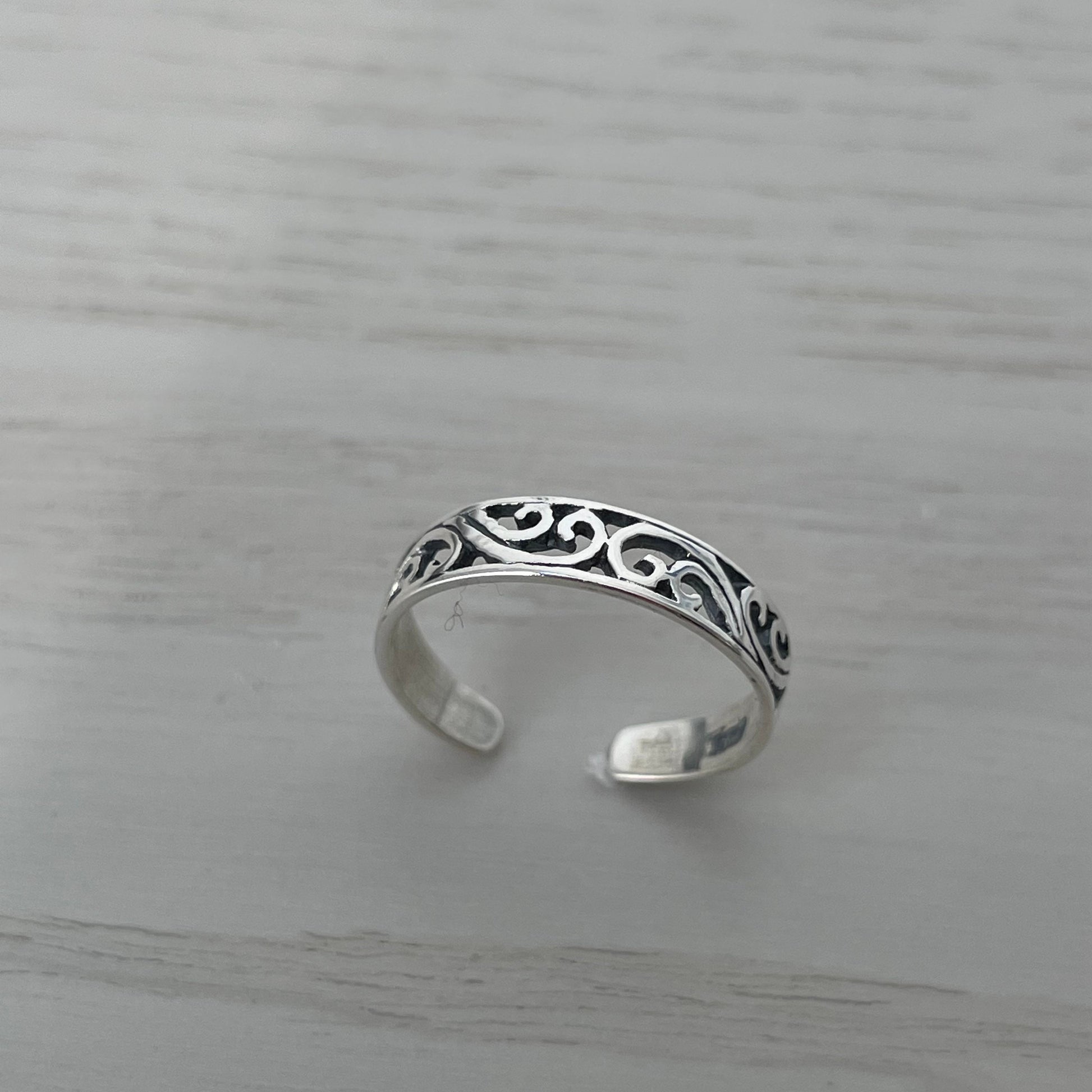 Sterling Silver Filigree Swirl Band Toe Ring - Boho Toe Band, Silver Mini Ring, Adjustable Ring or Toe, Swirls Toe Ring - Silver toe Band