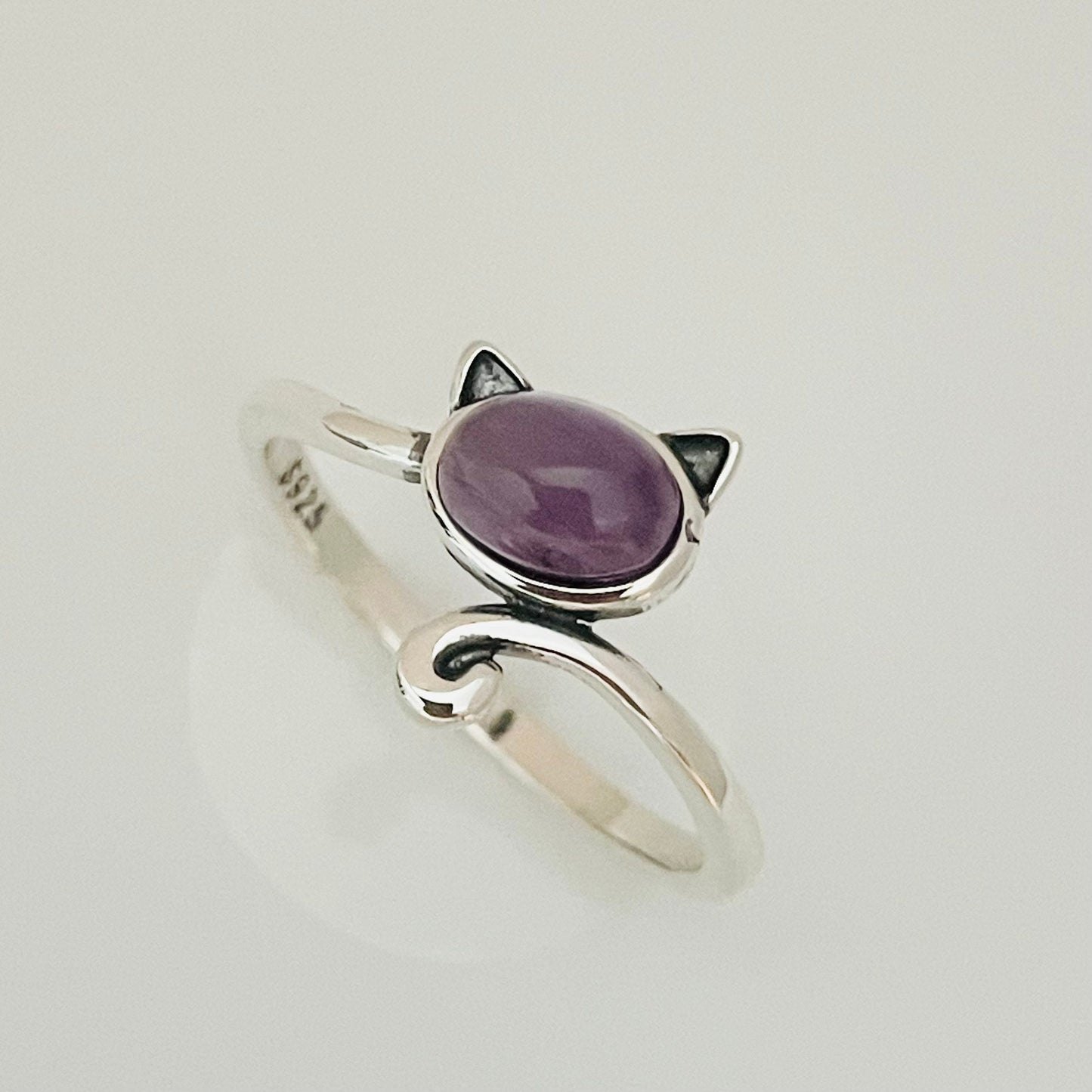 Amethyst Cat Sterling Silver Ring with Long Tail, animal ring, cat ring, tail ring, cat ring, amethyst ring, girl ring, stetement ring