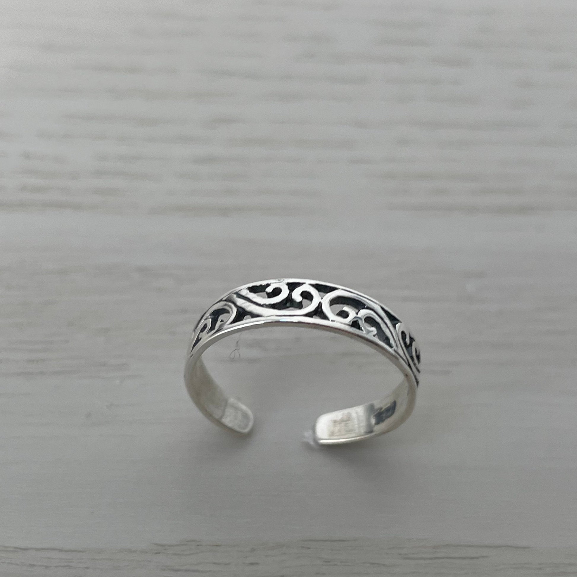 Sterling Silver Filigree Swirl Band Toe Ring - Boho Toe Band, Silver Mini Ring, Adjustable Ring or Toe, Swirls Toe Ring - Silver toe Band