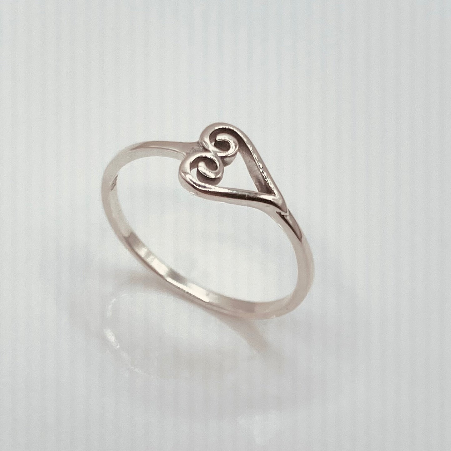 Swirl Heart Sterling Silver Ring, Love Heart Ring, Silver Heart Ring, Swirl Ring, Anniversary Heart Ring, I love you Ring, Promise Ring.