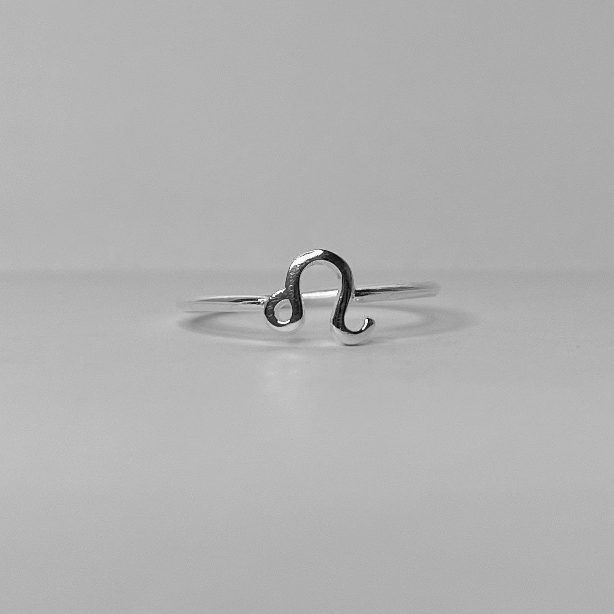 Leo Zodiac Sterling Silver Ring: Dainty Horoscope Jewelry