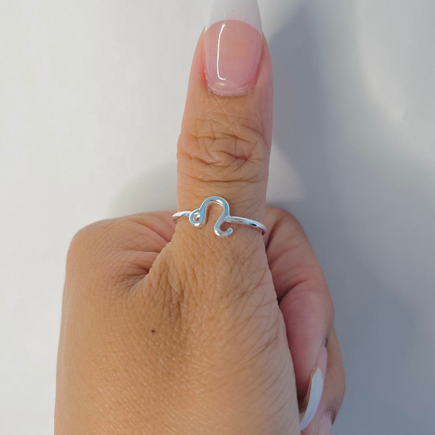 Leo Zodiac Sterling Silver Ring: Dainty Horoscope Jewelry