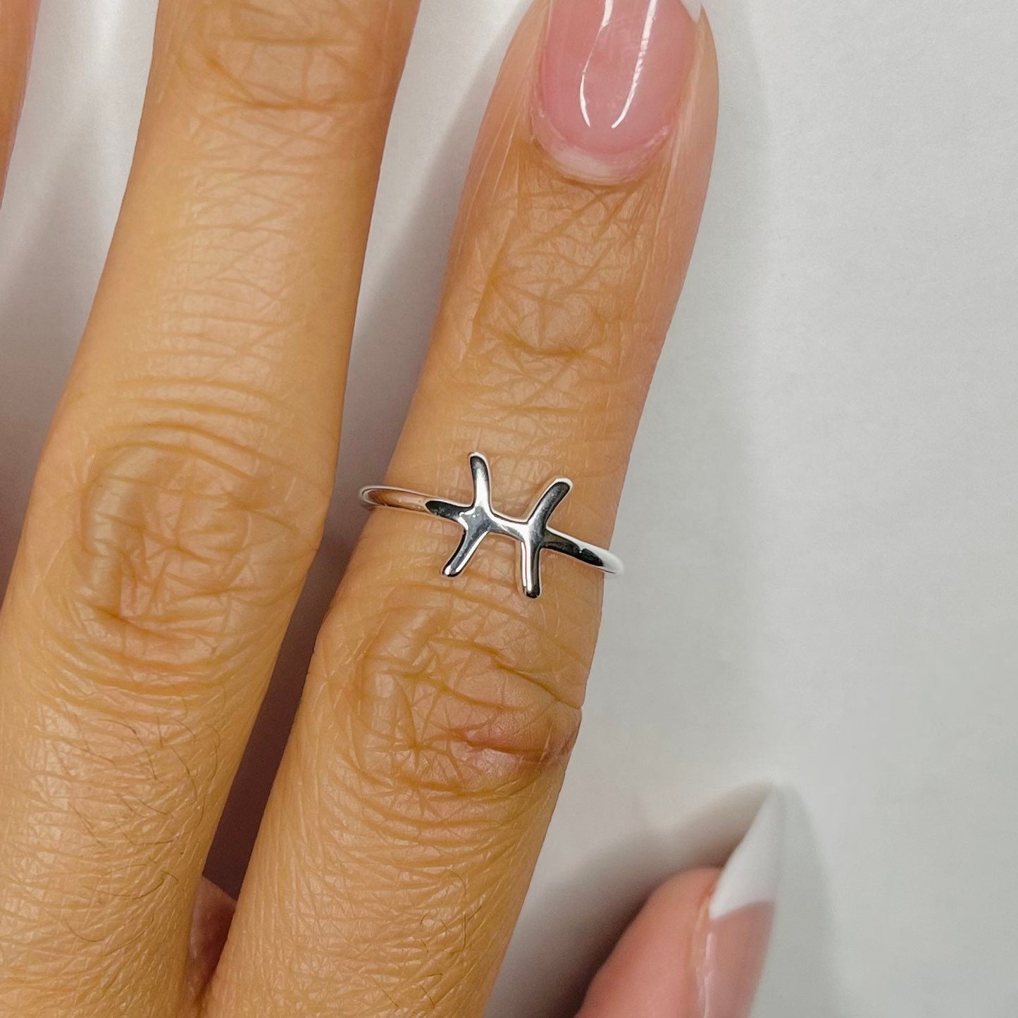Sterling Silver Pisces Ring: Dainty Horoscope Astrology Ring