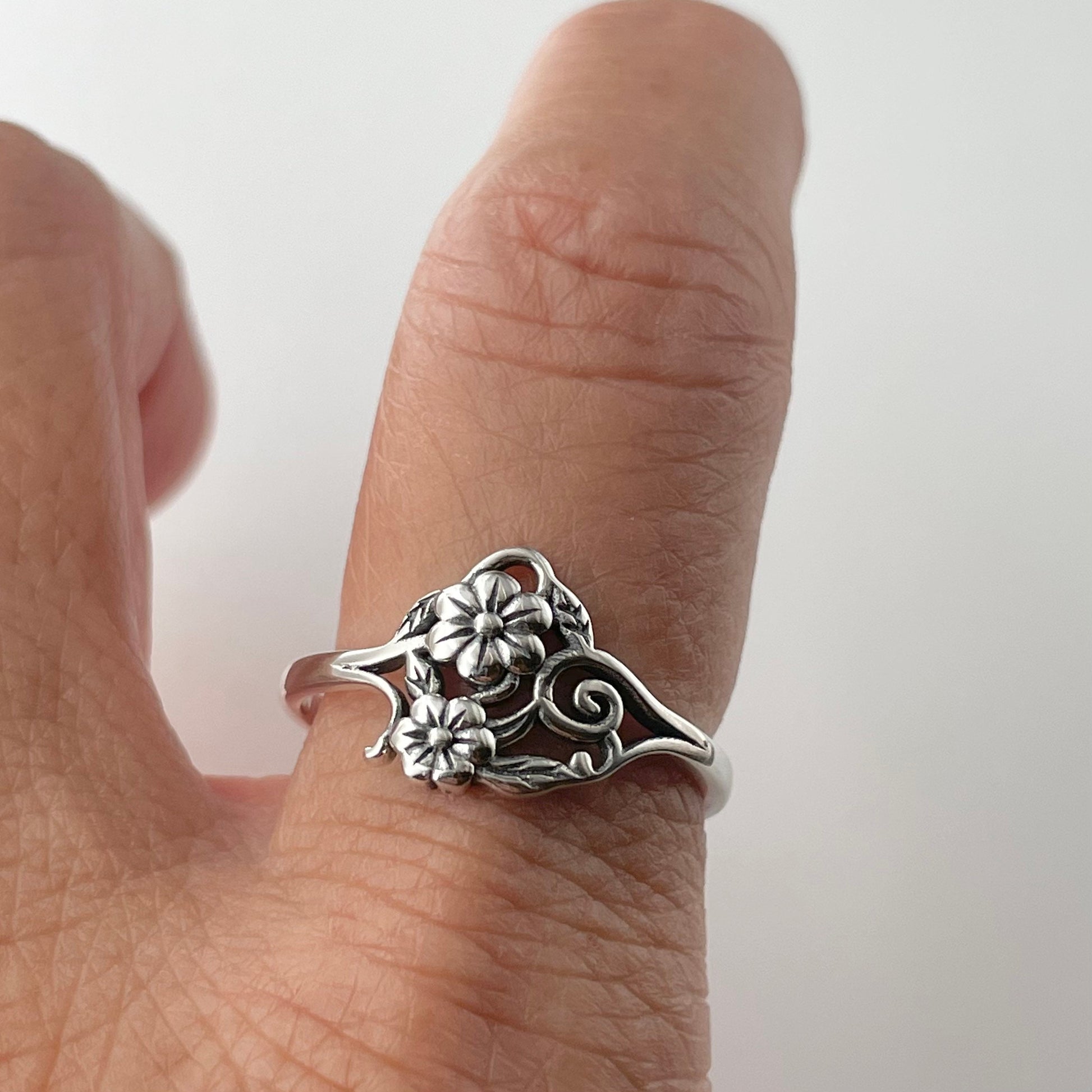 Sterling Silver Sunflower Ring: Oxidized Boho Floral Statement