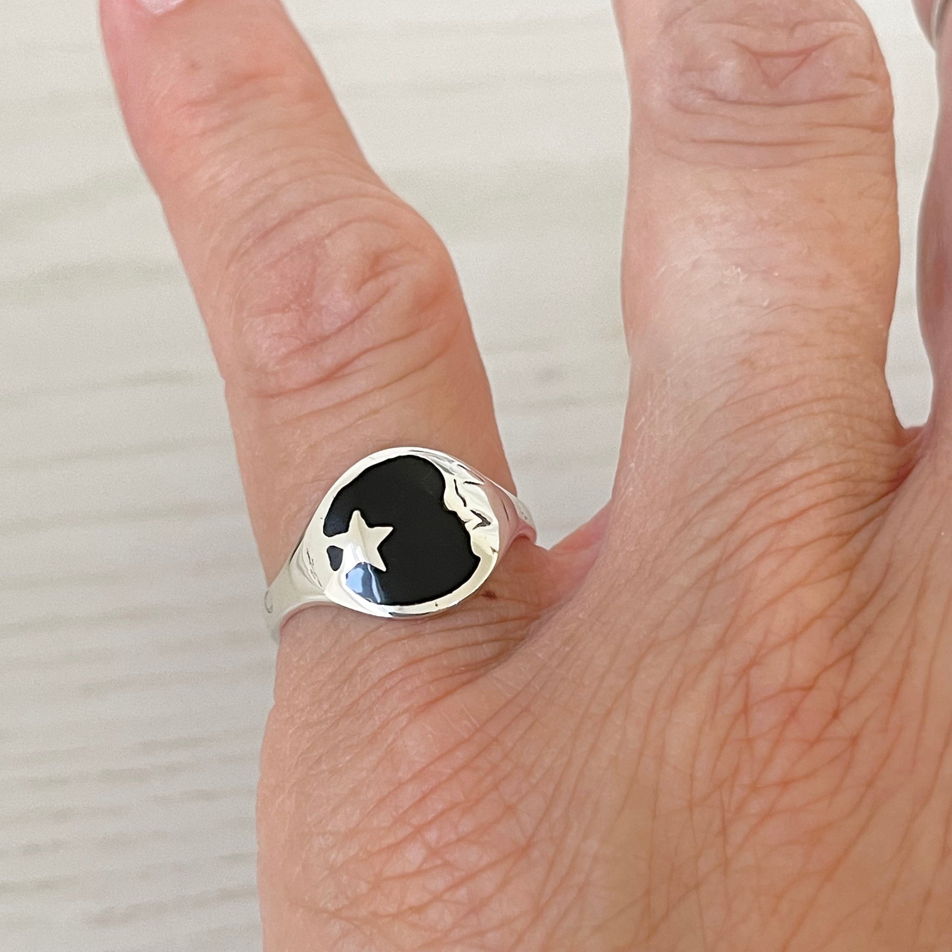 Moon Face with Star Black Agate Sterling Silver Ring, Celestial Ring, Moon Ring, Onyx Ring, Star Ring, Silver Star Ring, Crescent Moon Ring