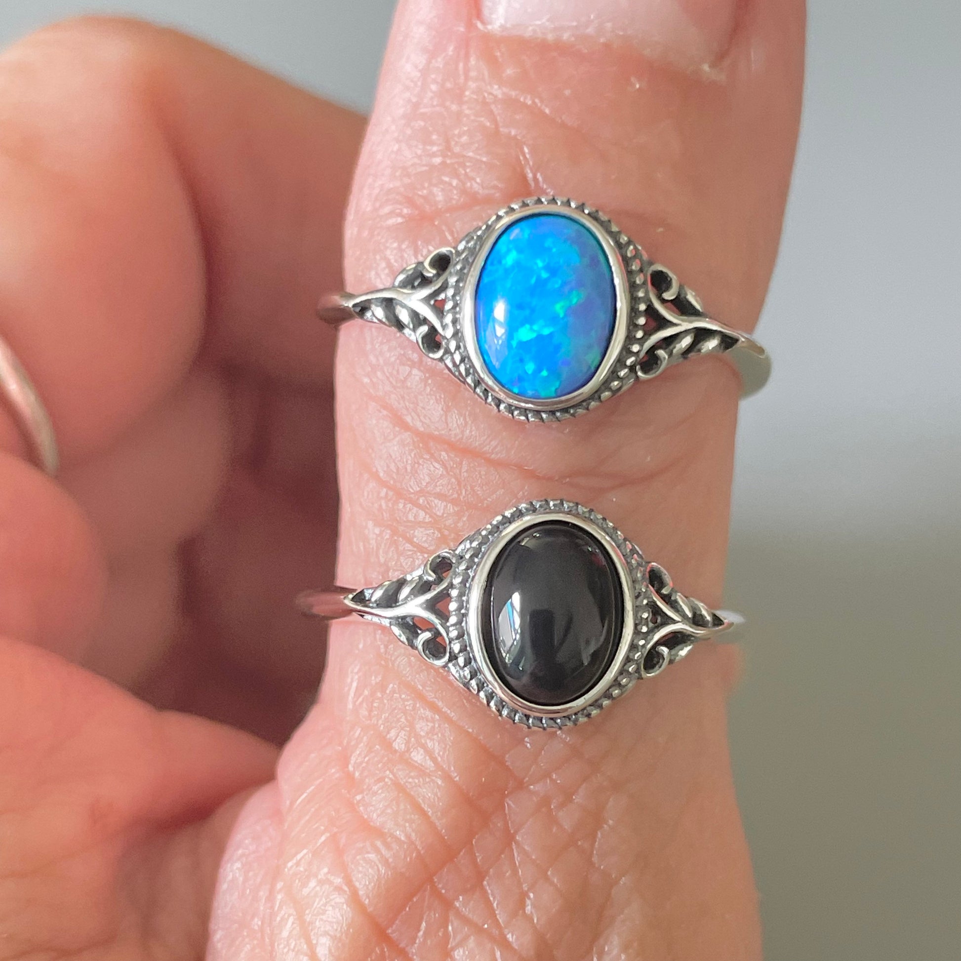 Sterling Silver Vintage Black Agate or Blue Opal Filigree Ring, Swirl Ring, Silver Ring, Black Onyx Ring, Love Ring, Opal Ring, Wedding Ring