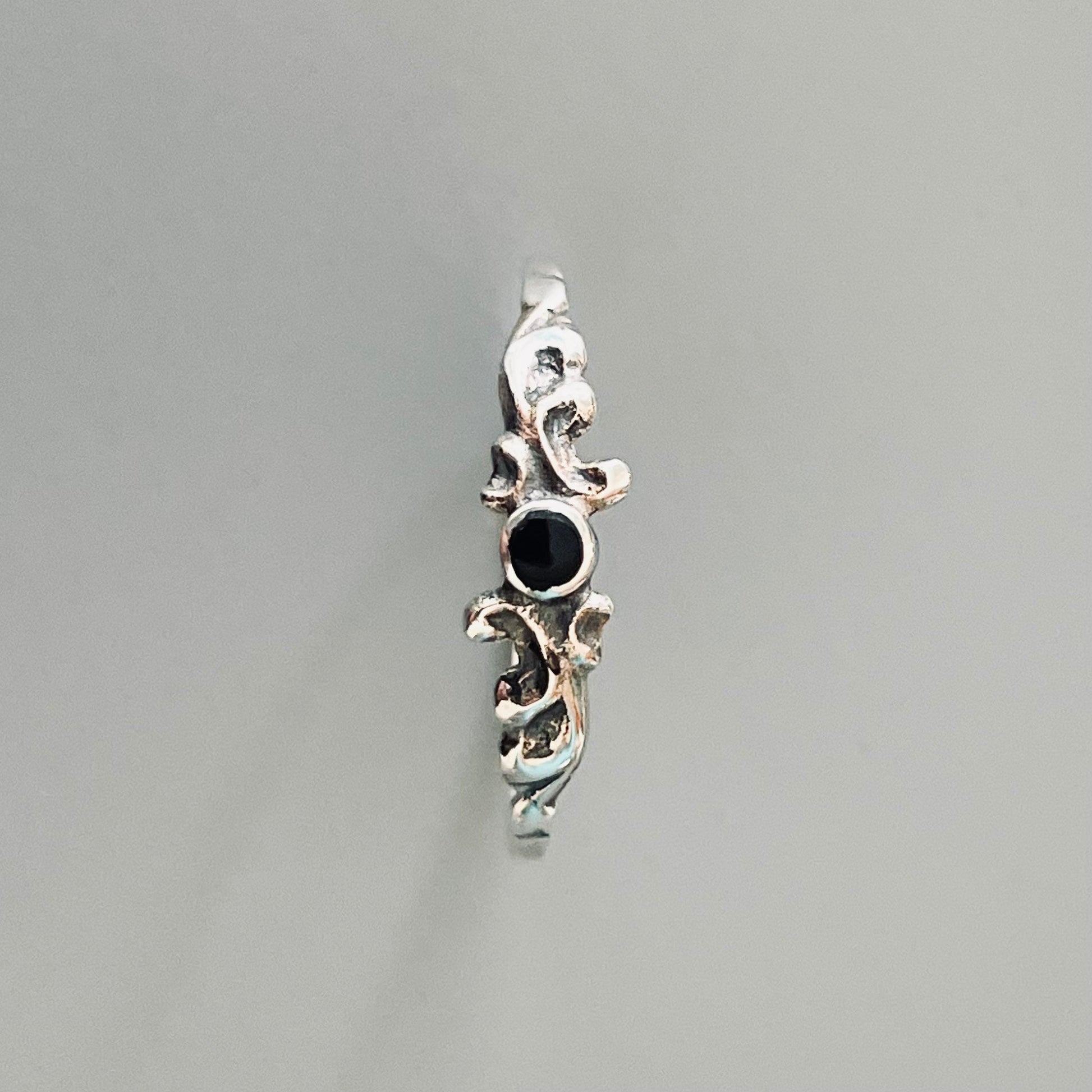 Sterling Silver Dainty Swirly Bail Genuine Turquoise or Black Agate Ring, Silver Dainty Ring, Turquoise Ring, Black Onyx Ring, Silver Ring