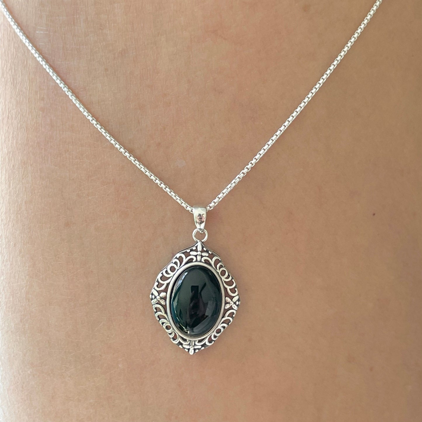 Black Agate Sterling Silver Pendants Necklace, Silver Chain, Flowers Black Agate Pendant, Onyx Pendant, Silver Hawaii Flowers Necklace