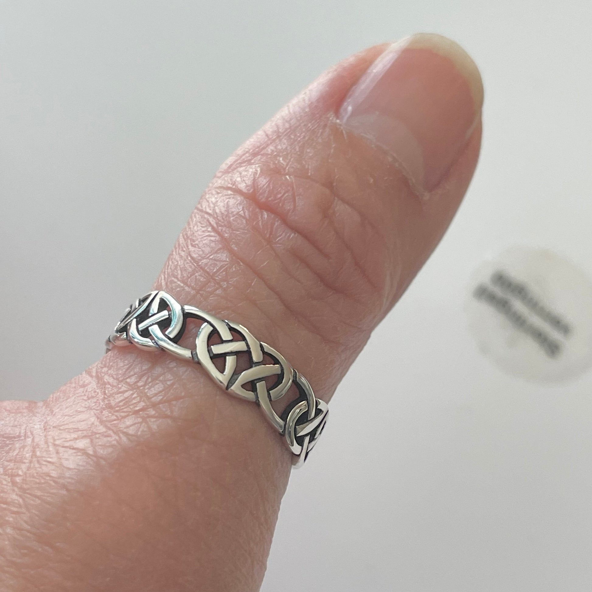 Sterling Silver Eternity Celtic Band, Promise Band, Trinity Ring, Stackable Ring, Celtic Silver Ring, Silver Knot Ring, Celtic Ring