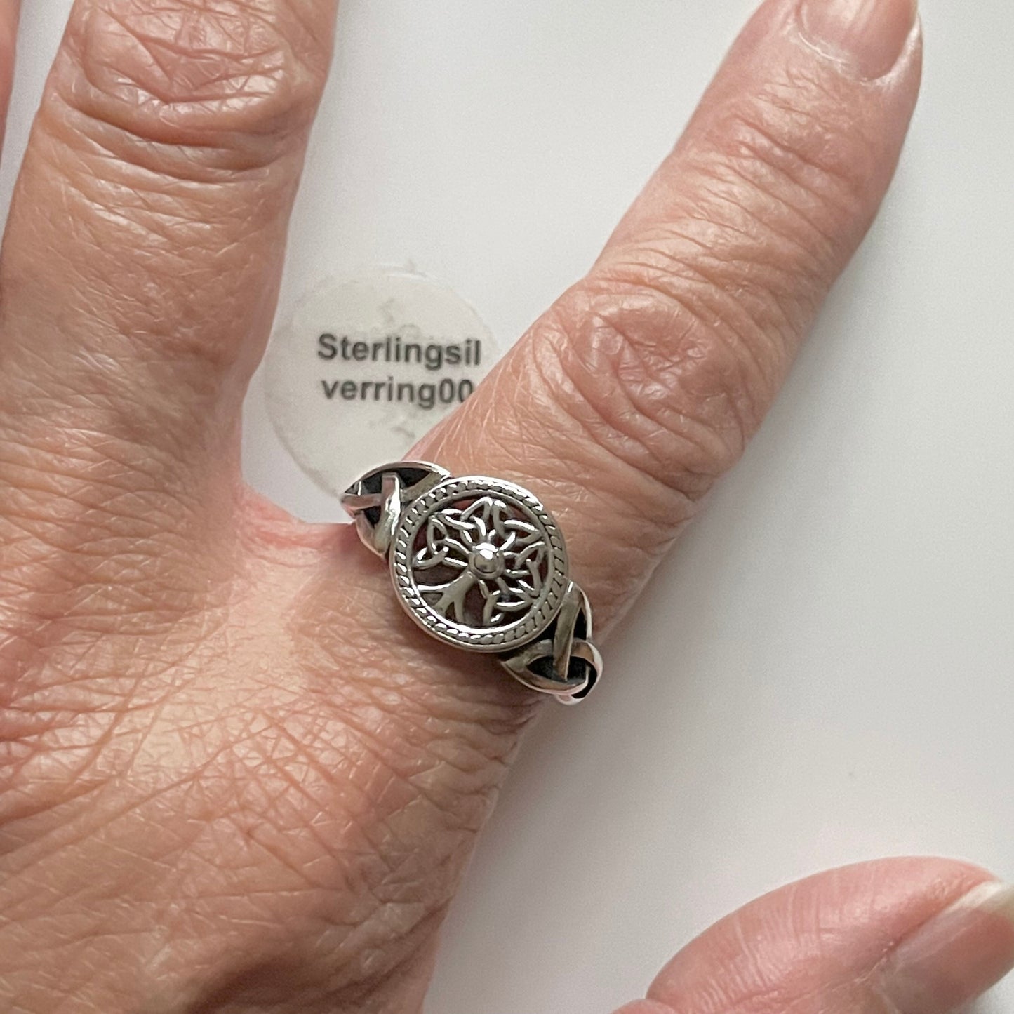 Sterling Silver Tree of Life Ring, Celtic Triquetras Family Tree Ring, Silver Celtic Ring, Triquetras Tree of Life Ring, Promise Tree Ring.